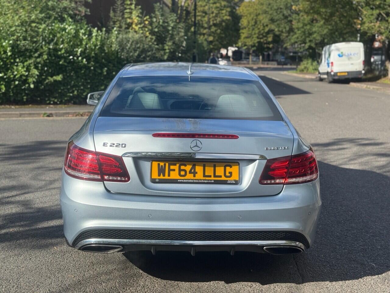 Mercedes-Benz E-Class view 6