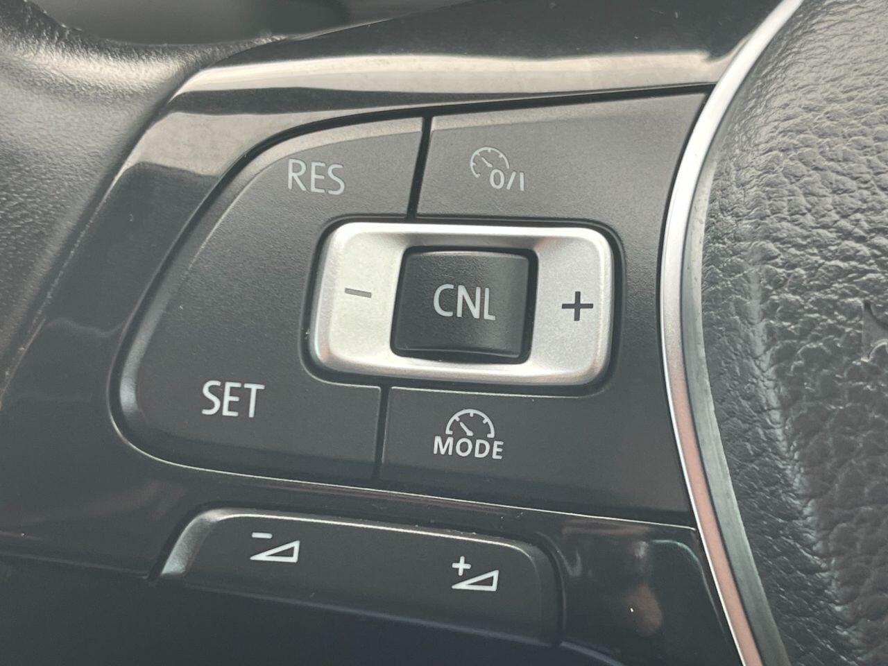 Volkswagen Tiguan view 28