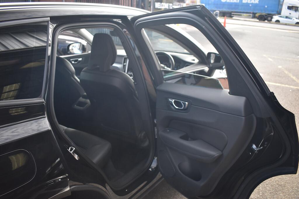 Volvo XC60 view 22