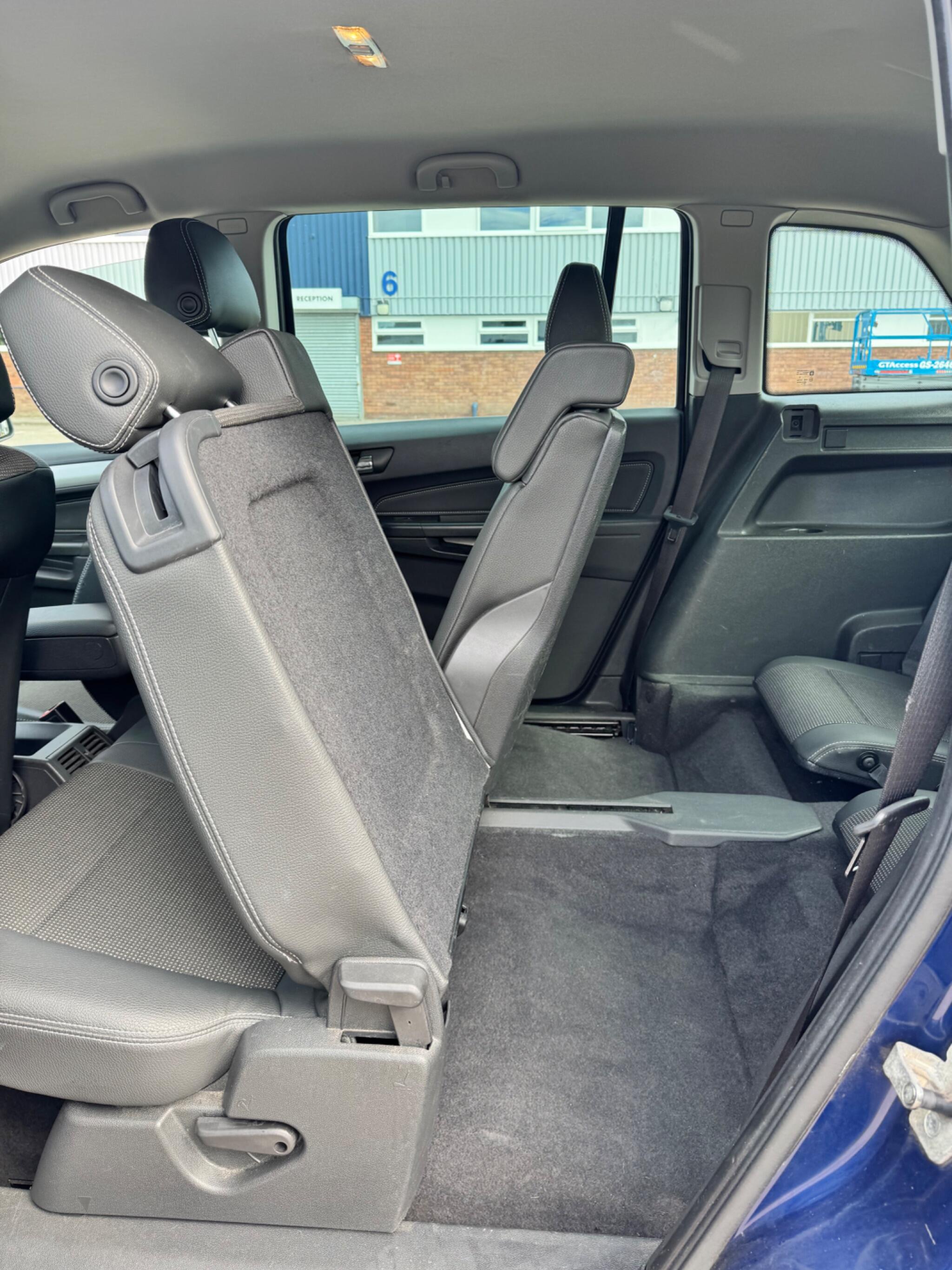 Vauxhall Zafira view 31