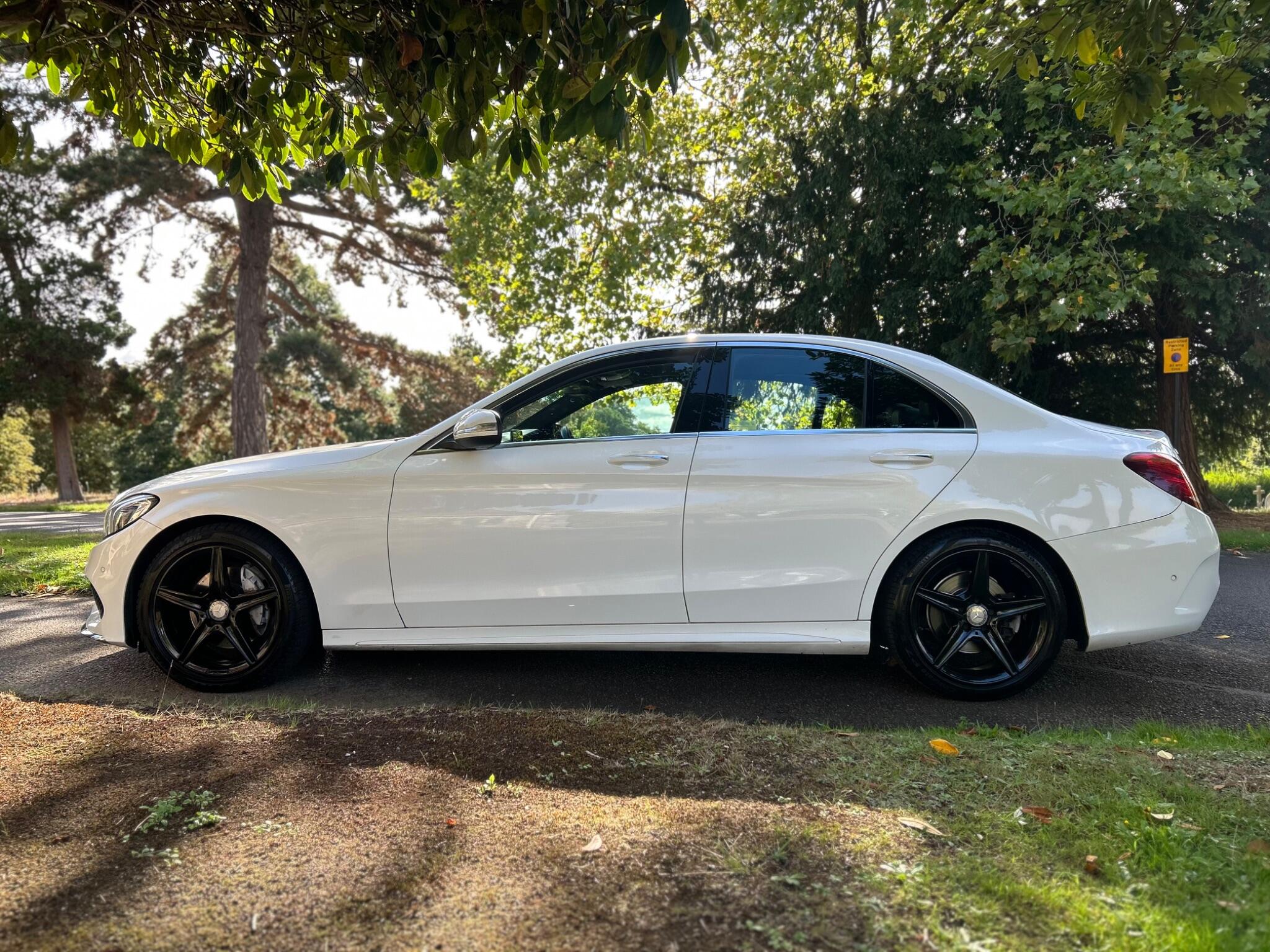 Mercedes-Benz C-Class view 18
