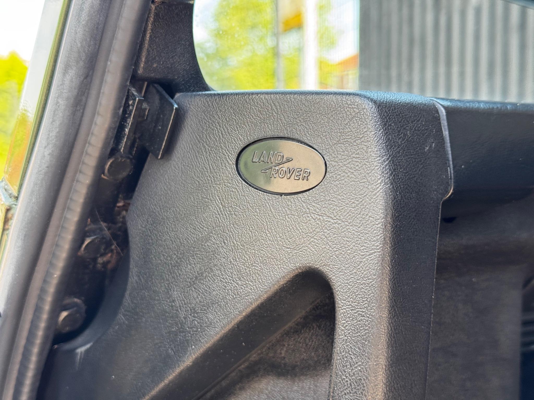 Land Rover Defender view 8