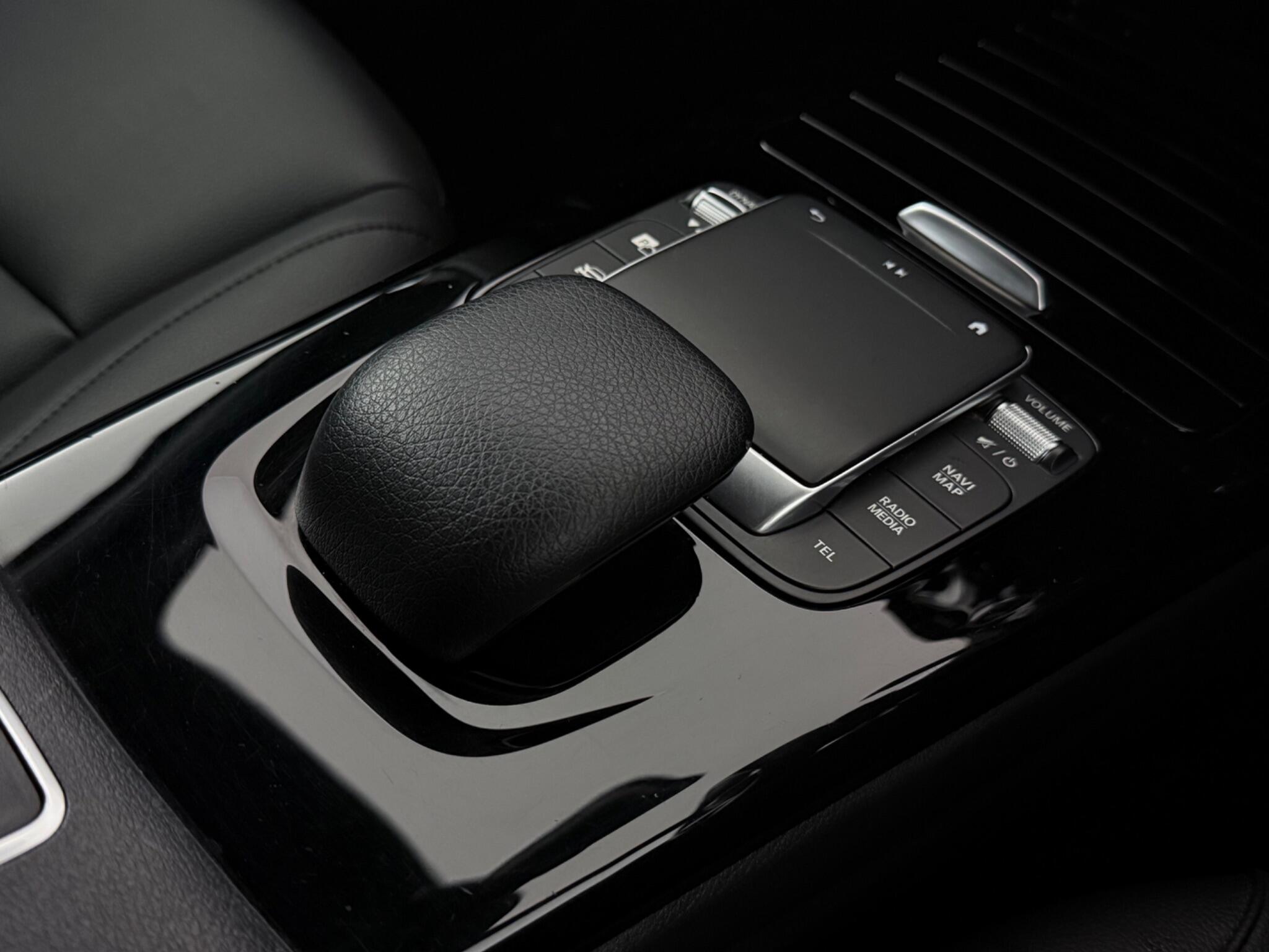 Mercedes-Benz A-Class view 23