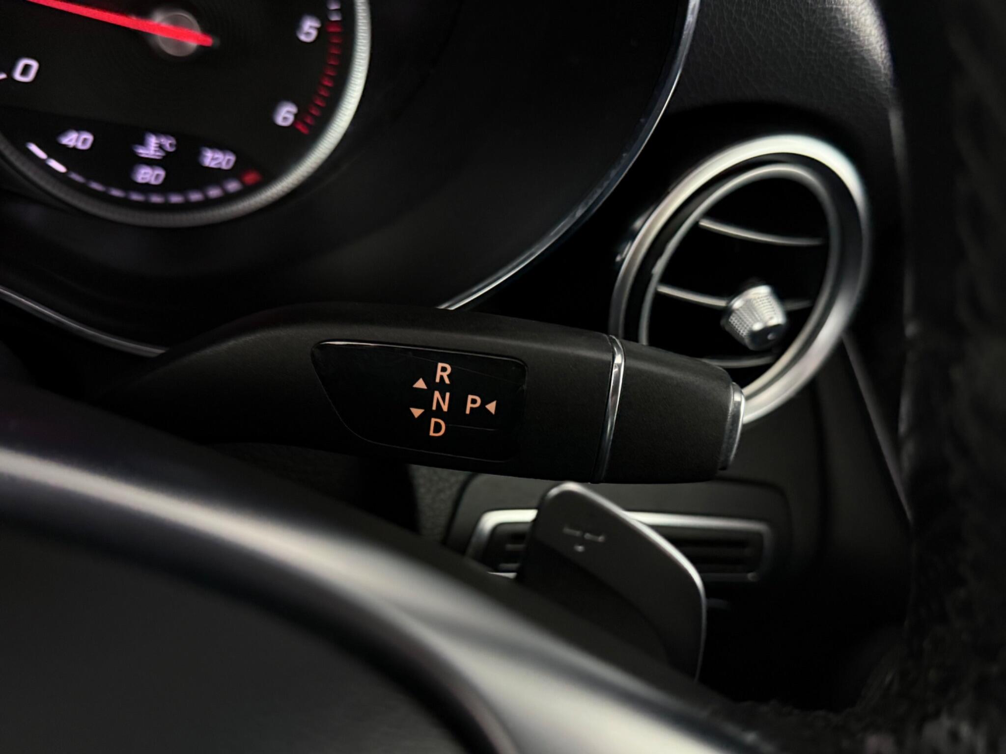 Mercedes-Benz GLC view 19