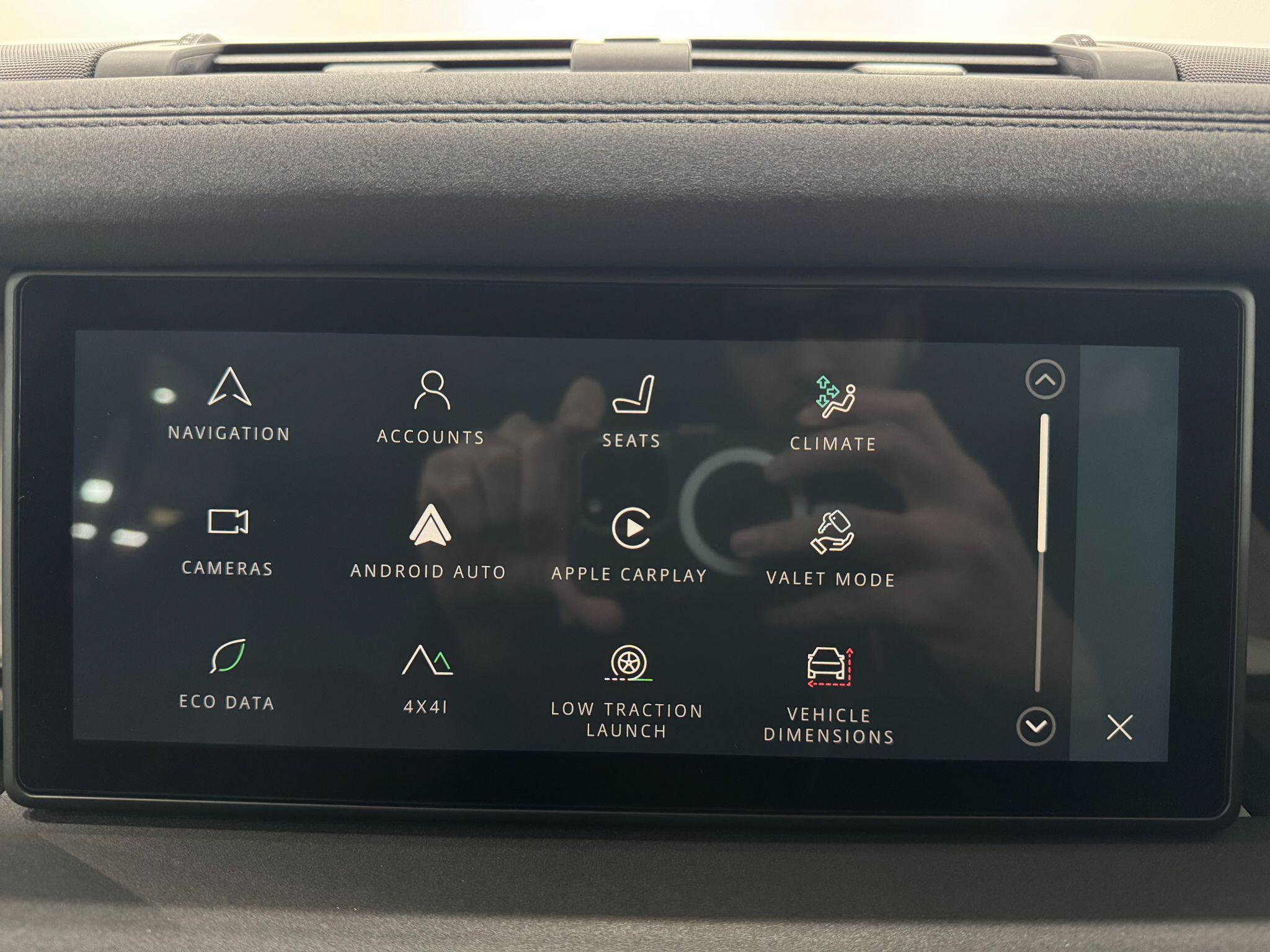 Land Rover Defender view 20