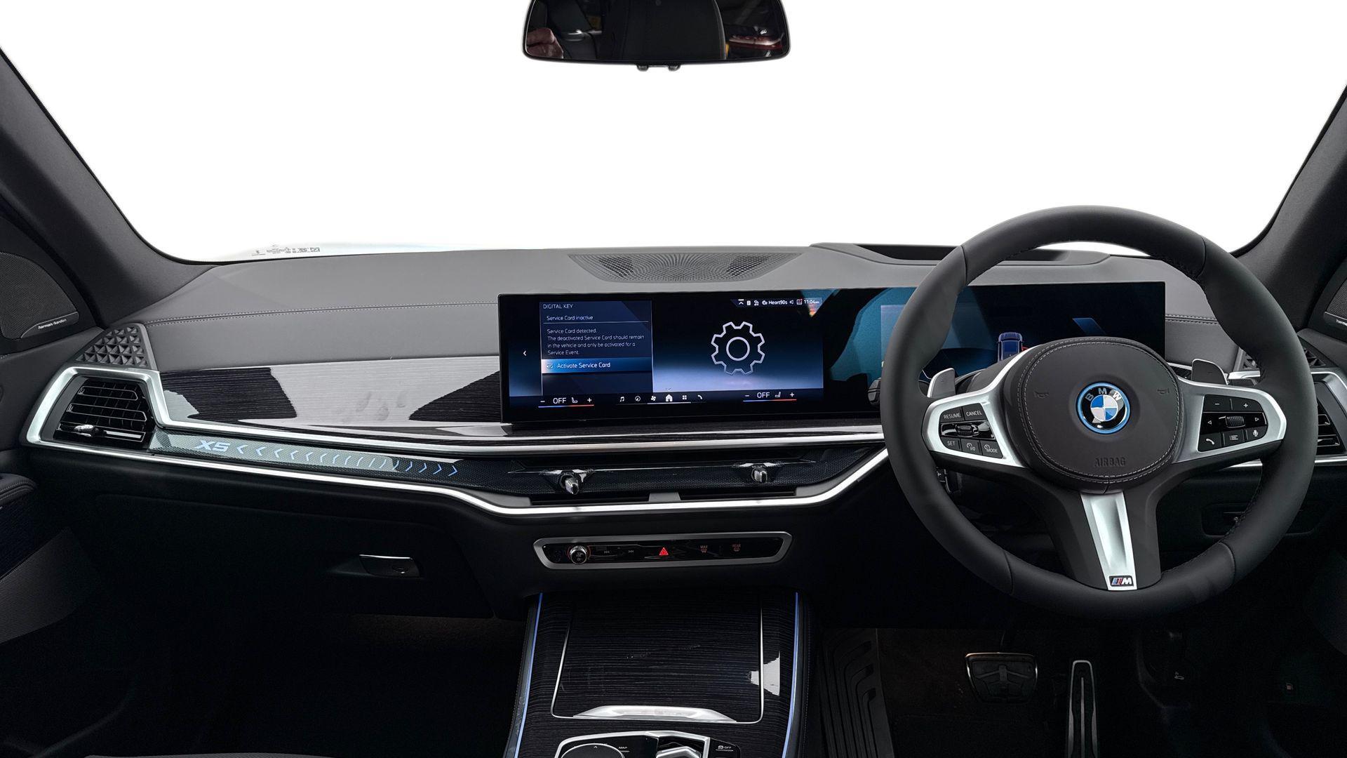 BMW X5 view 4