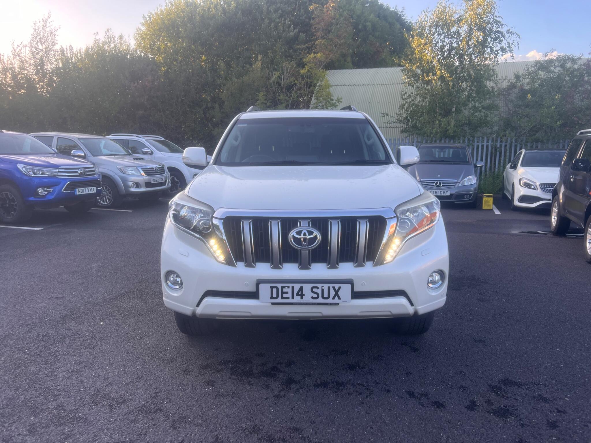 2014 Toyota Land Cruiser 3.0 D-4D Icon Auto 4WD Euro 5 5dr (7 Seats) • 43,921 miles image 2