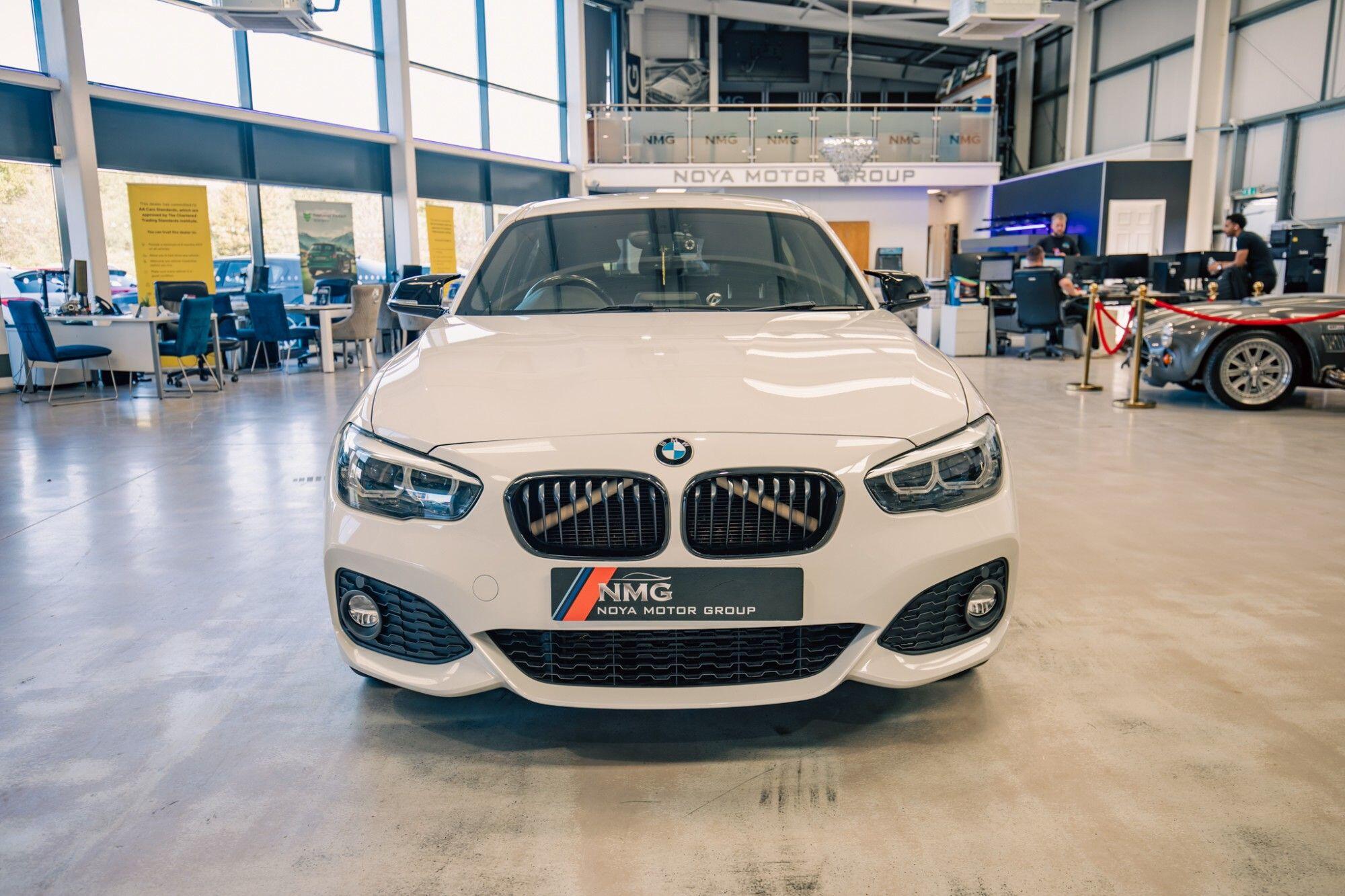 BMW 1 Series view 20