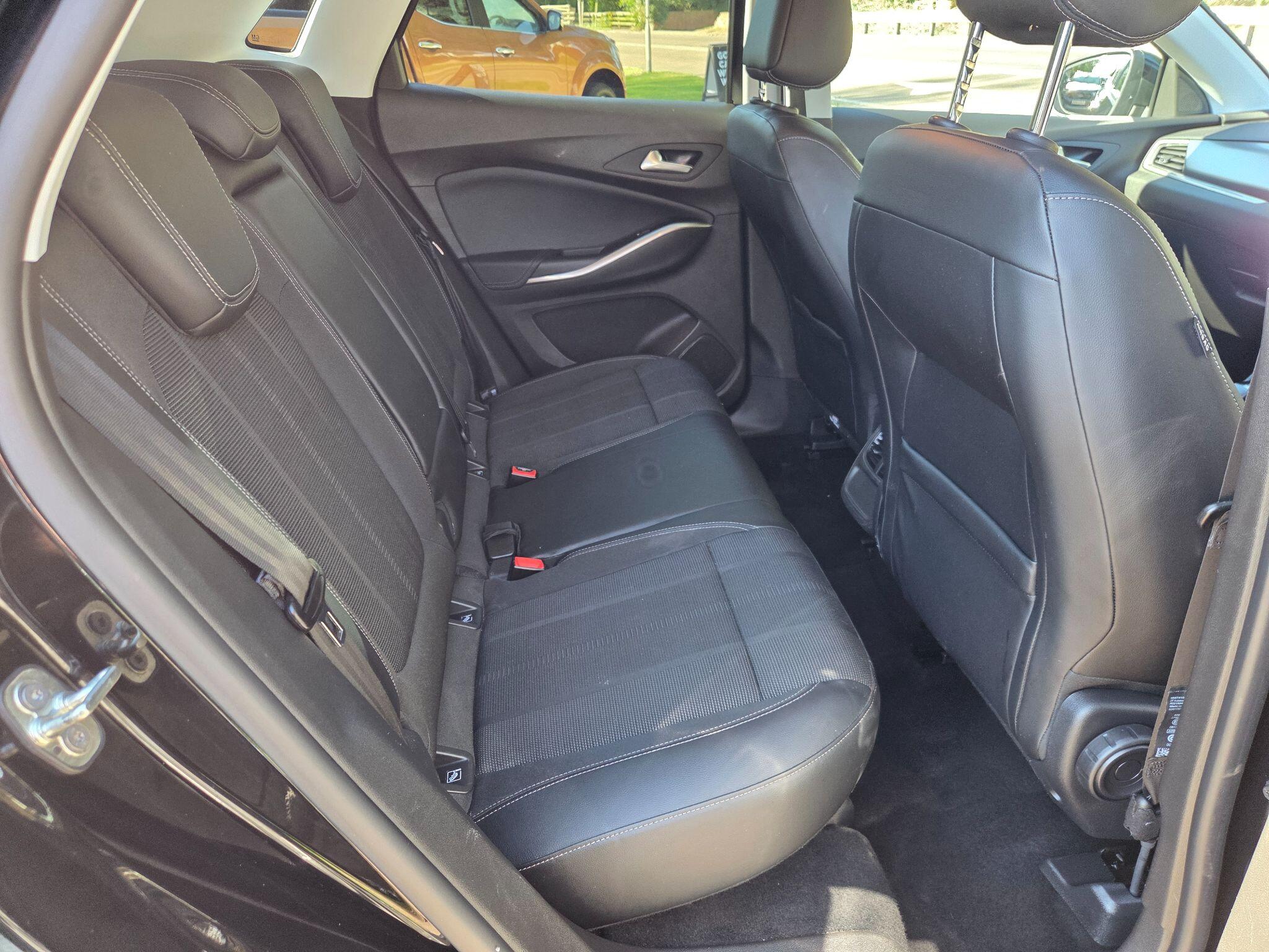 Vauxhall Grandland view 24