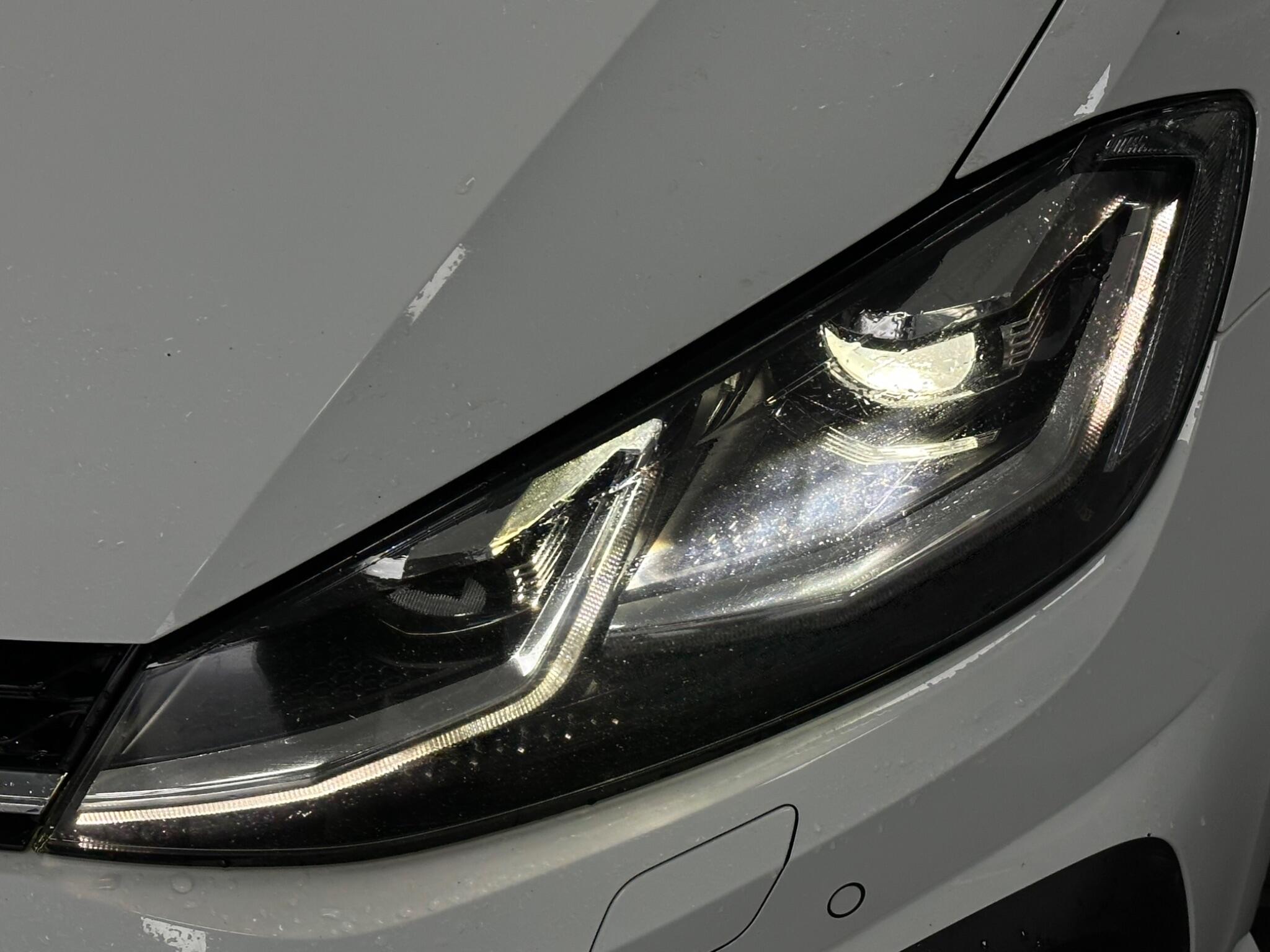 Volkswagen Golf view 43