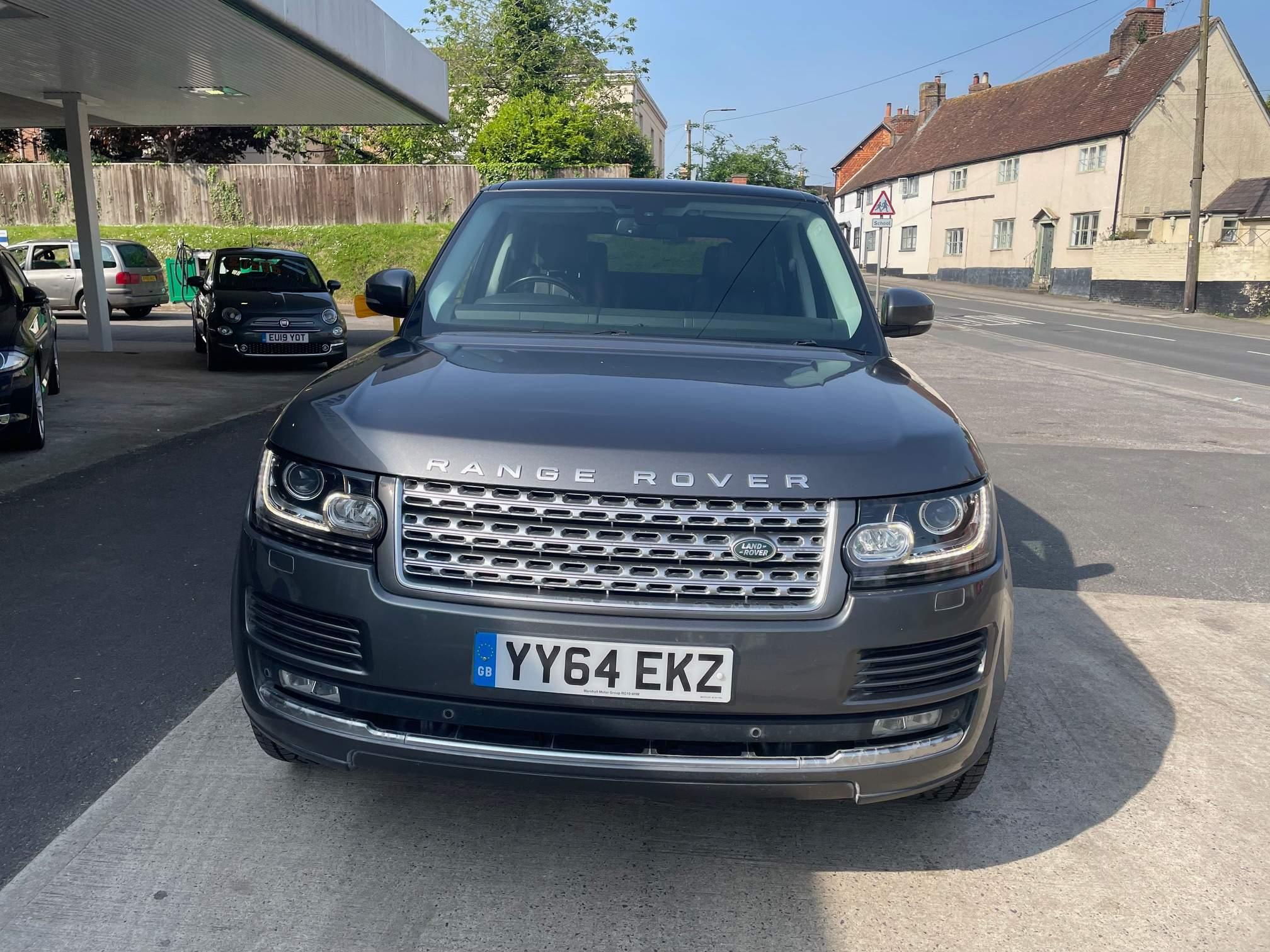 2014 Land Rover Range Rover 4.4 SD V8 Vogue Auto 4WD Euro 5 5dr • 90,000 miles image 3