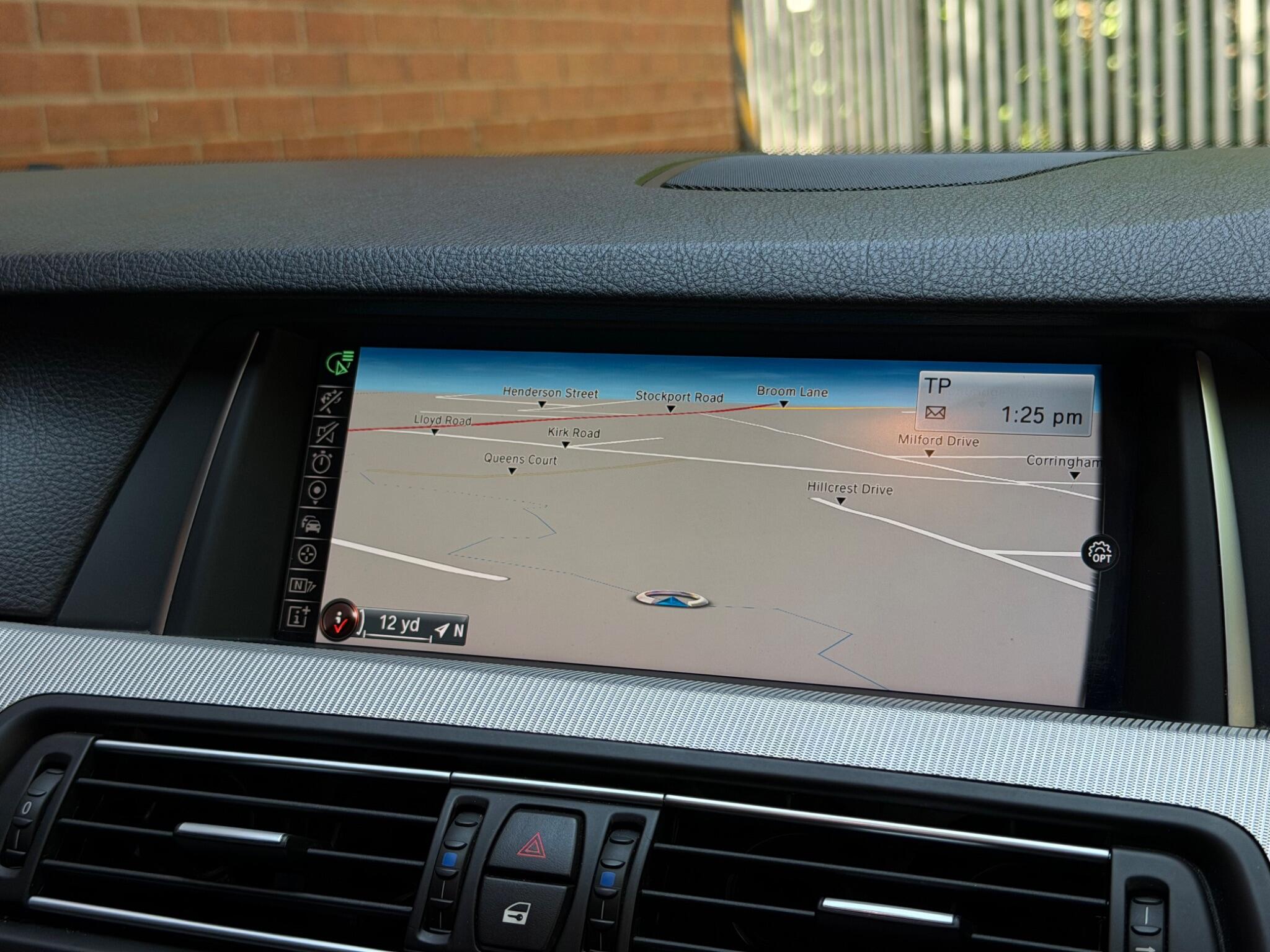 BMW M5 view 30