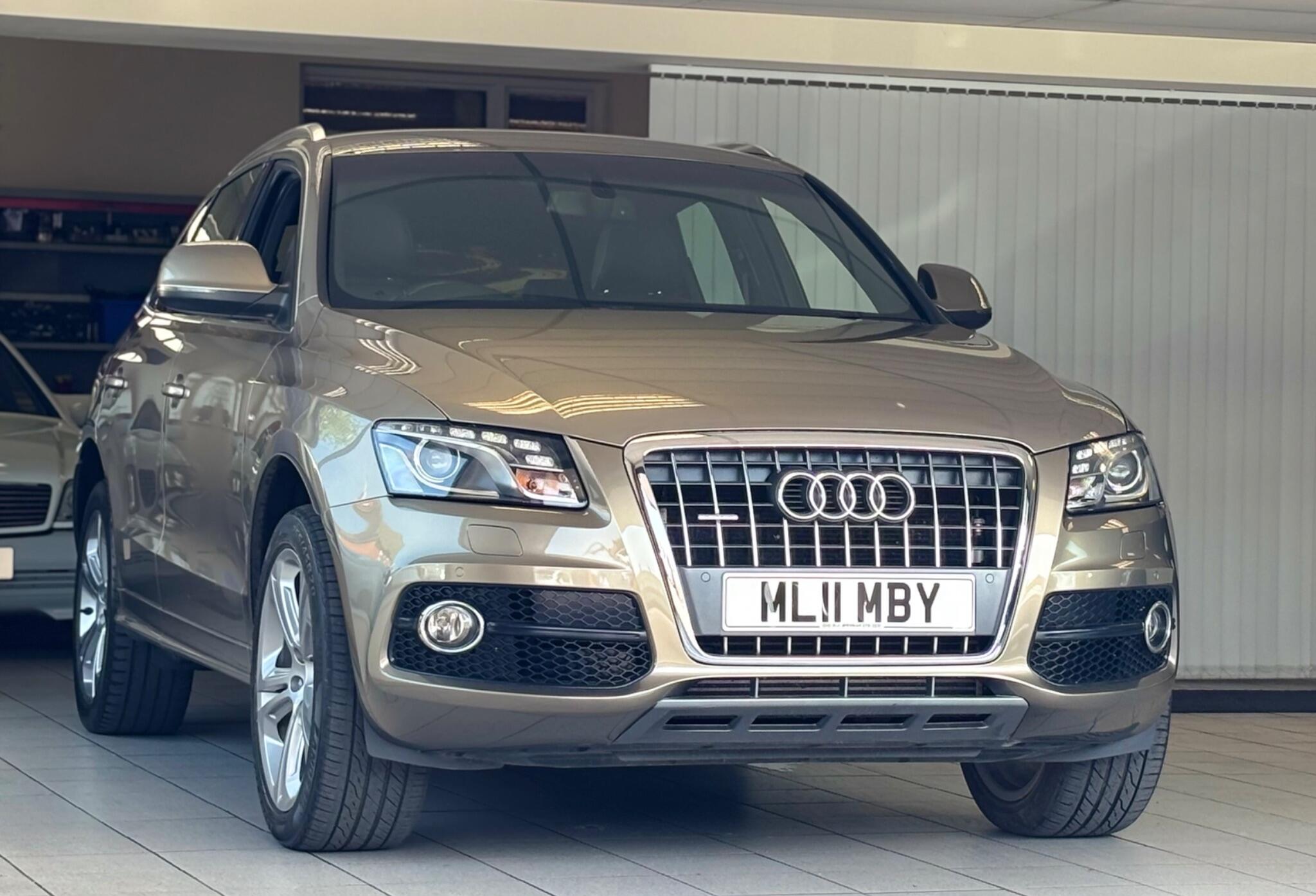 Audi Q5 view 5