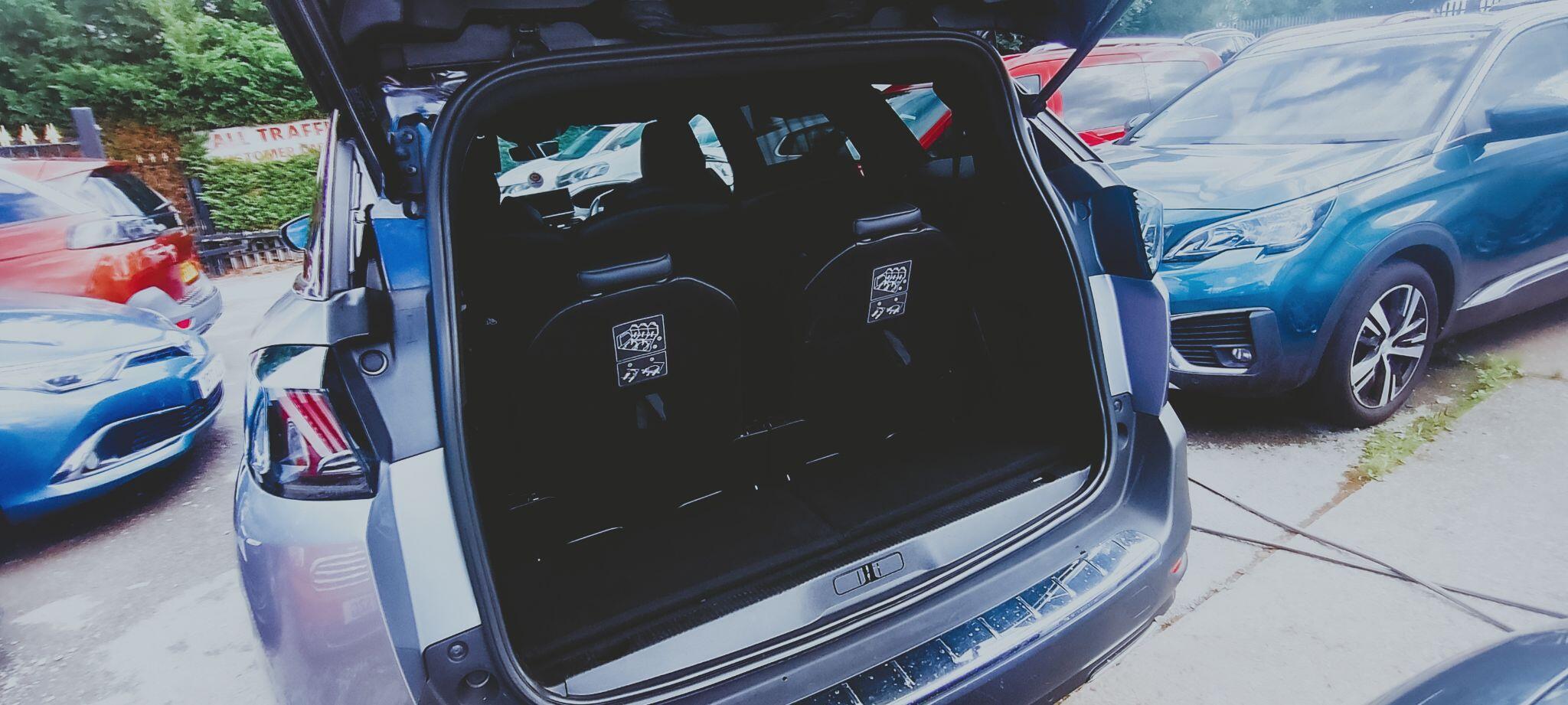 Peugeot 5008 view 24