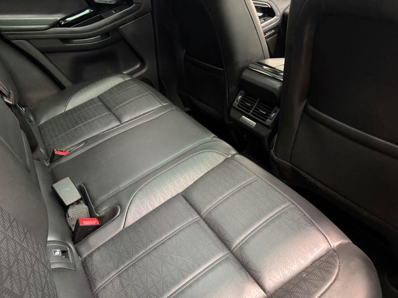Land Rover Range Rover Evoque view 24