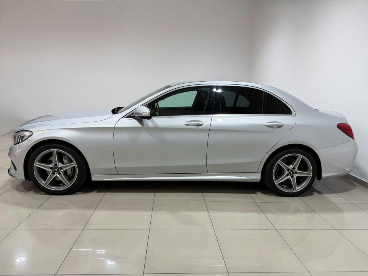 Mercedes-Benz C-Class view 6