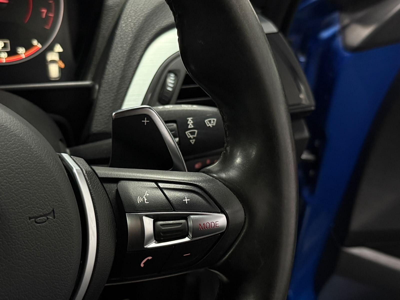 BMW 1 Series view 25