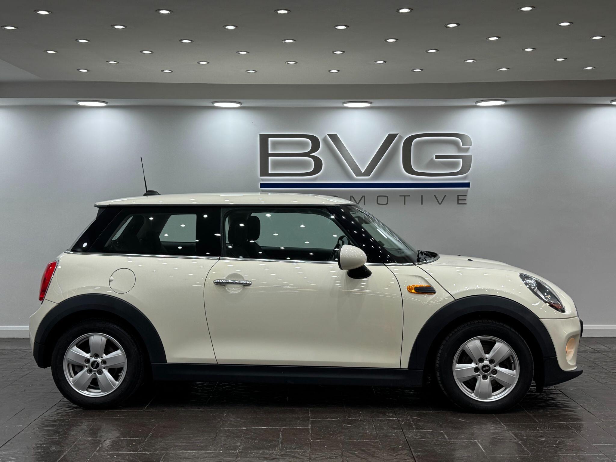 Mini Hatch view 7