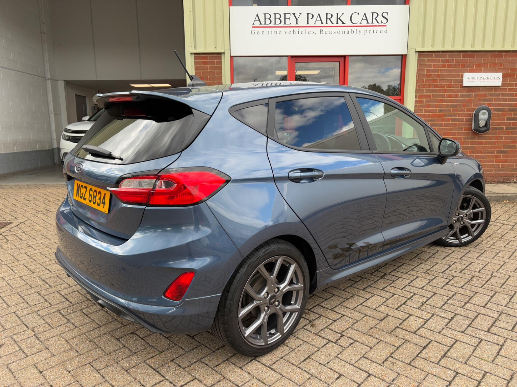 Ford Fiesta view 3