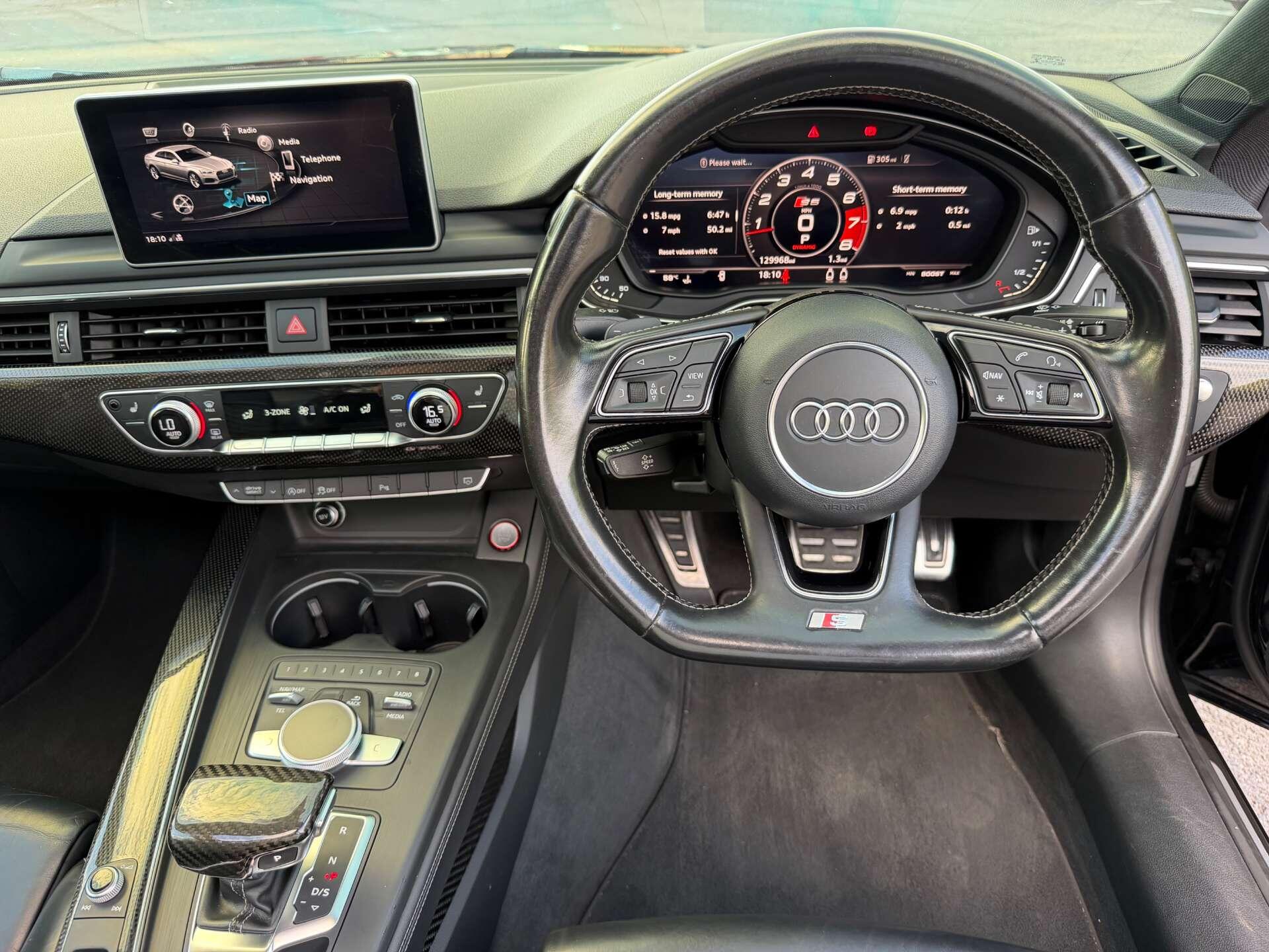 Audi S5 view 32