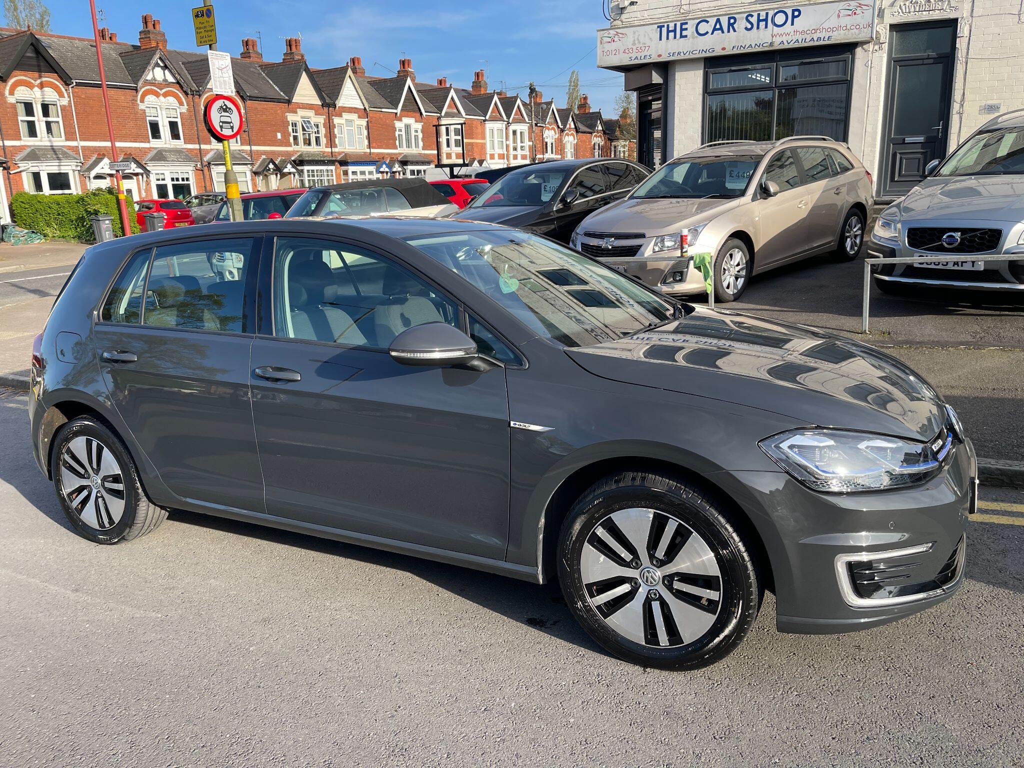 Volkswagen E-Golf view 9