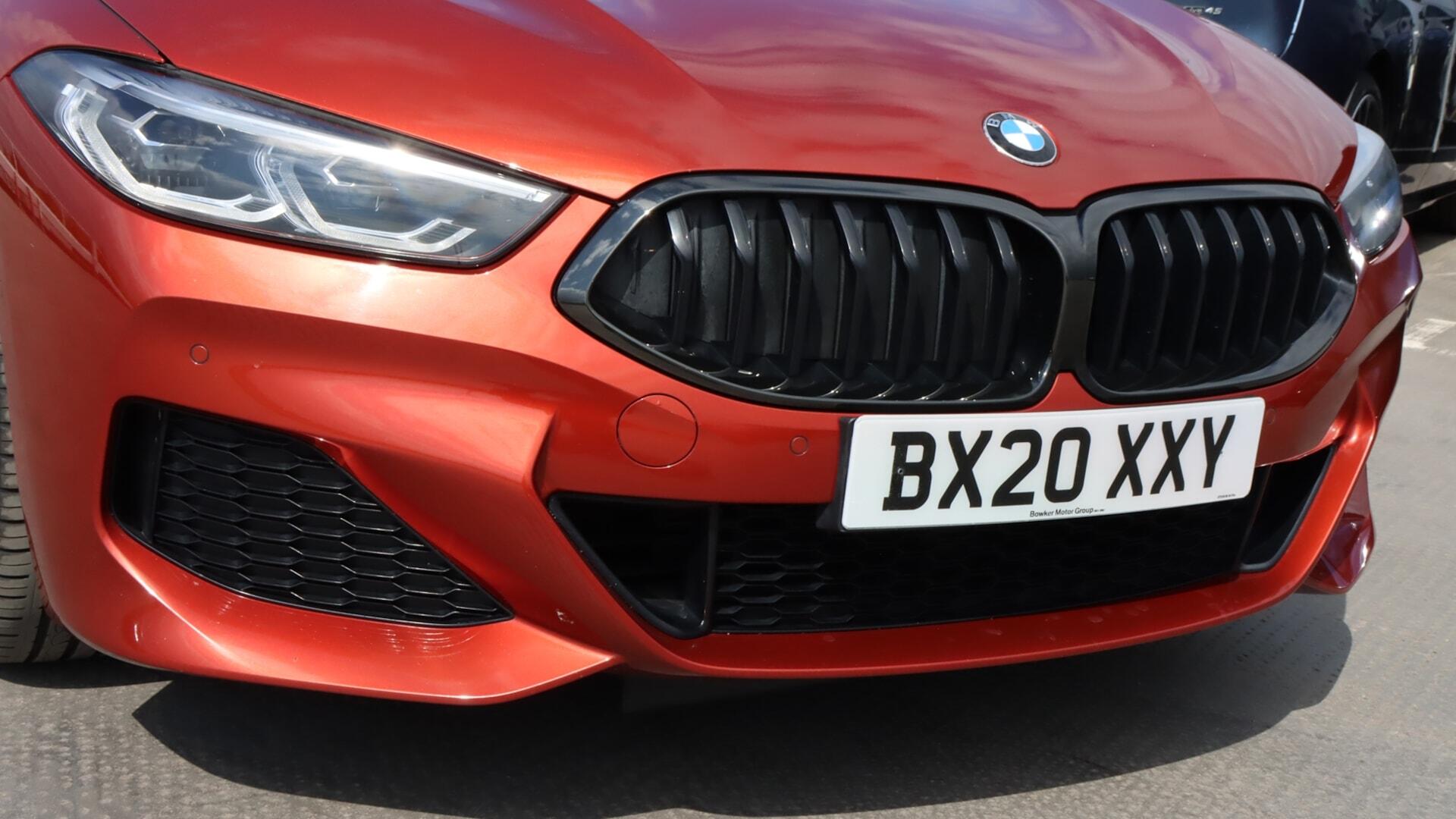 BMW 8 Series view 26