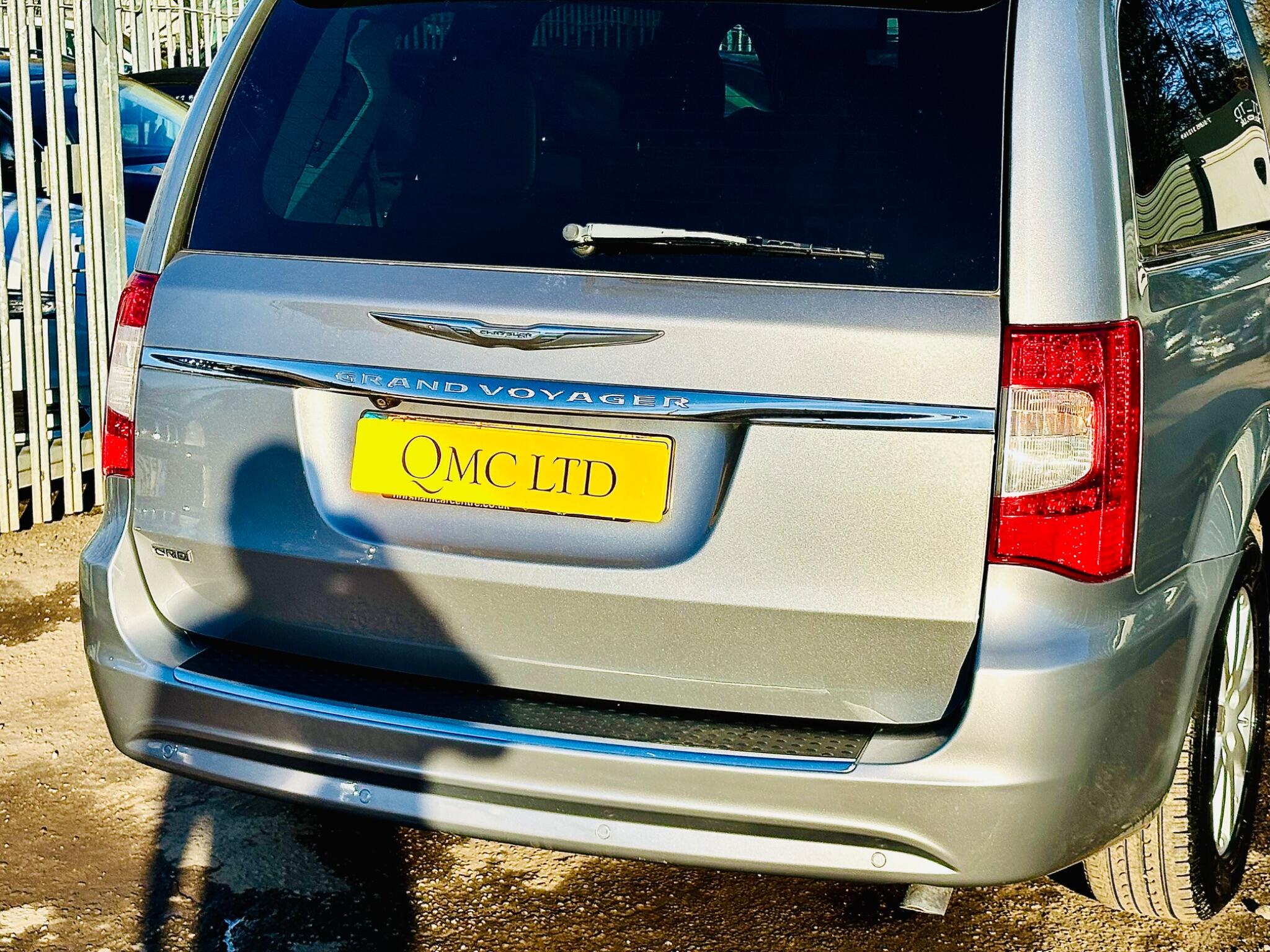 Chrysler Grand Voyager view 14