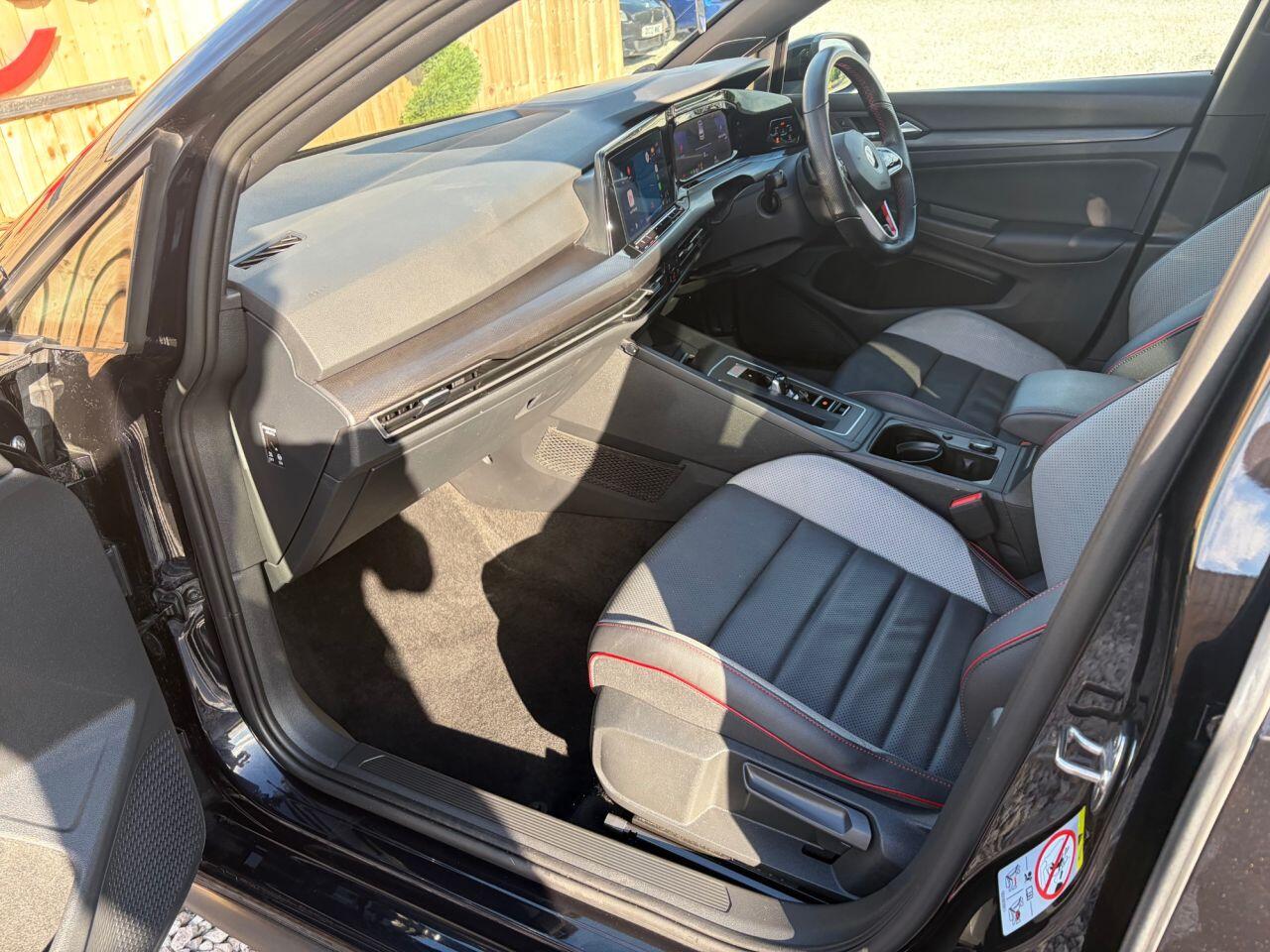 Volkswagen Golf view 16
