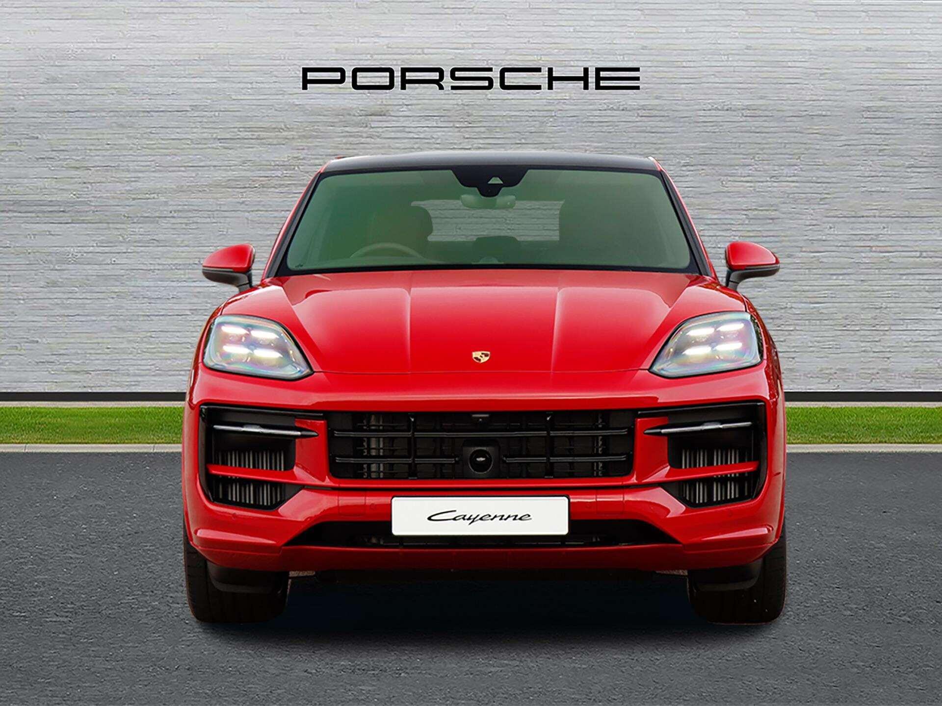 Porsche Cayenne view 8