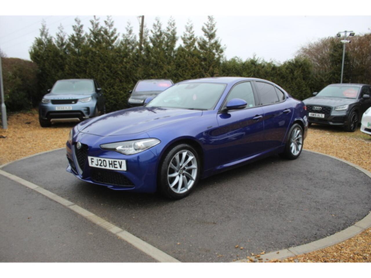 Alfa Romeo Giulia view 5
