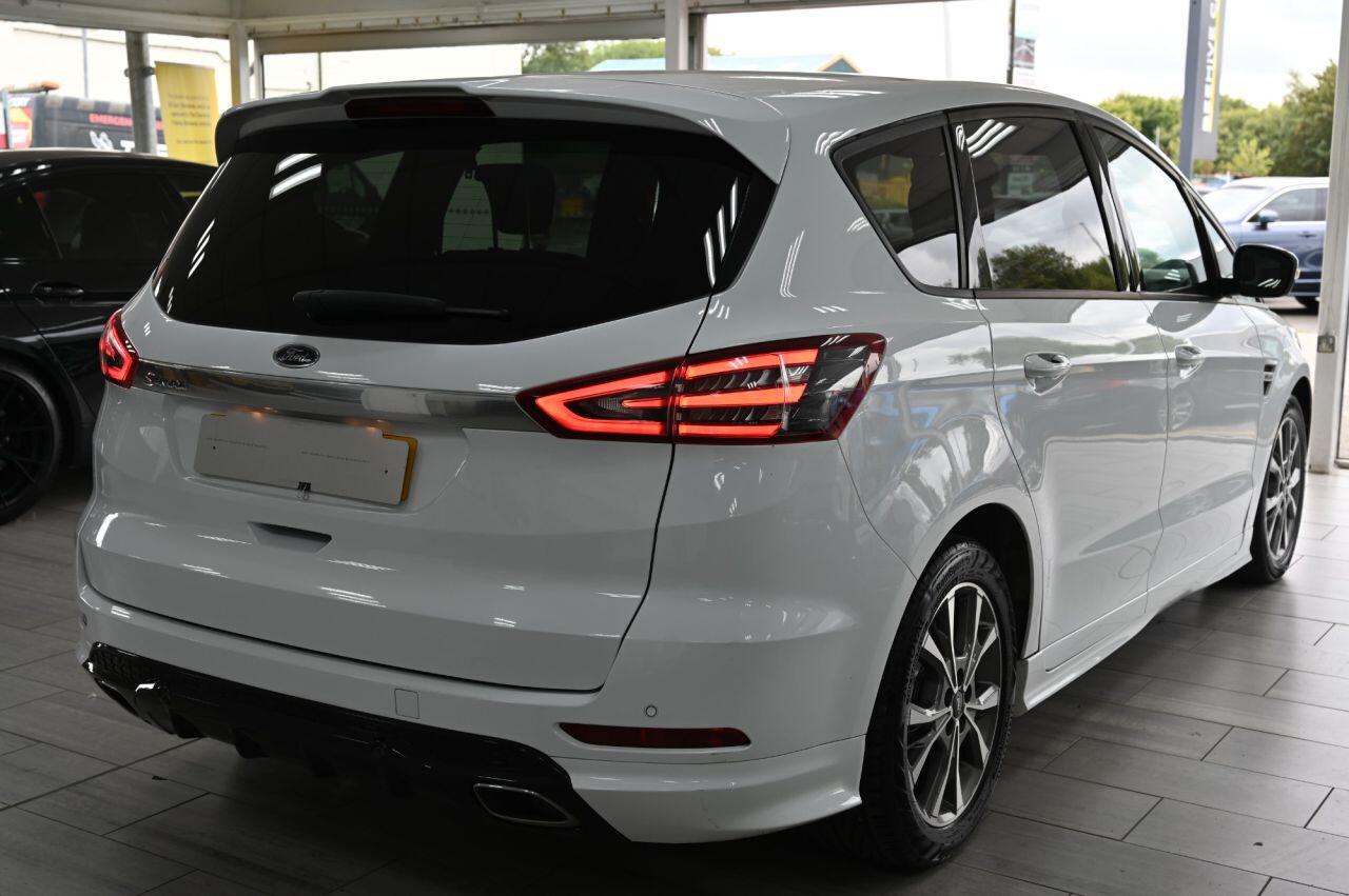 Ford S-Max view 12