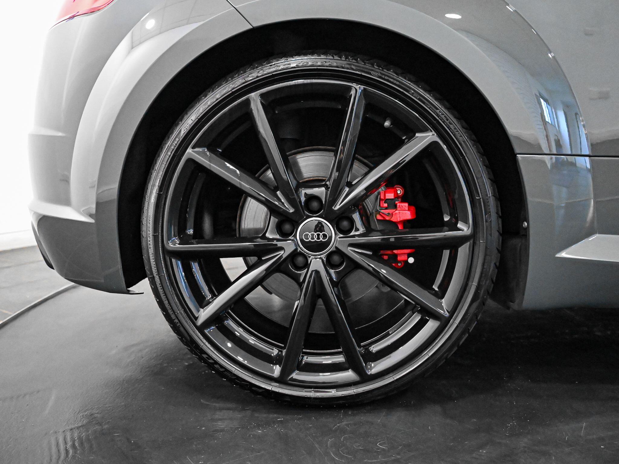 Audi TTS view 16
