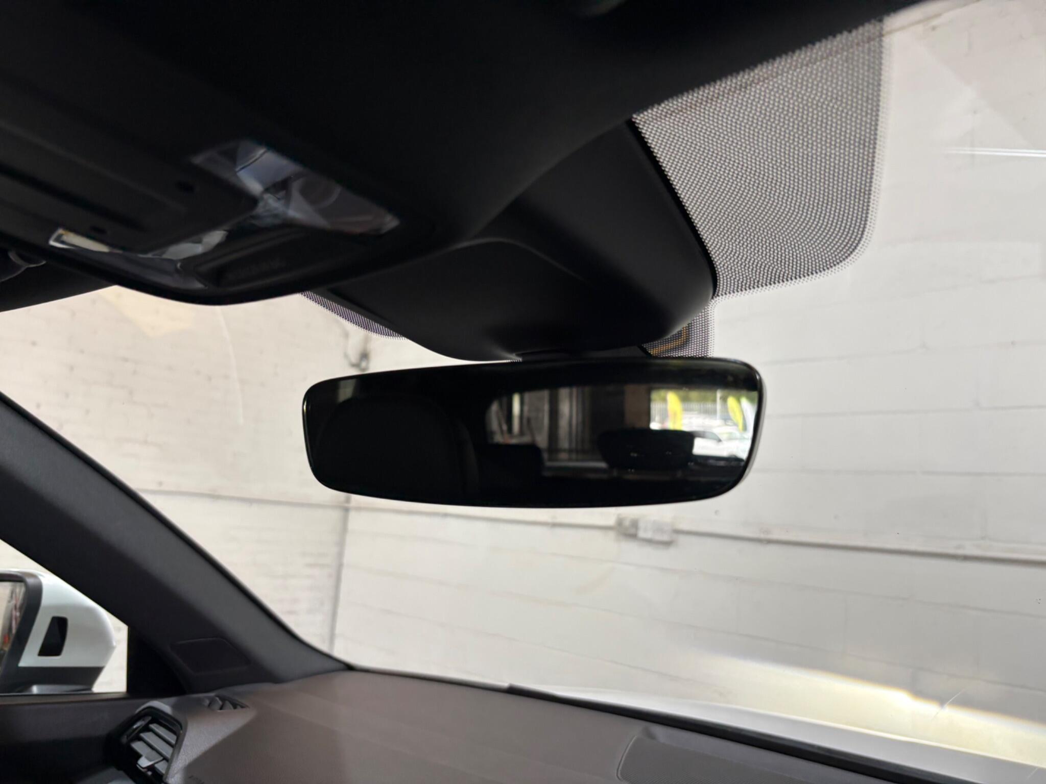 Audi Q3 view 70