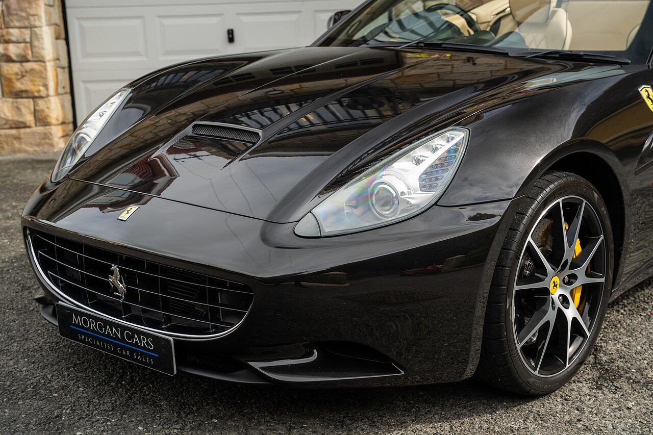 Ferrari California view 35
