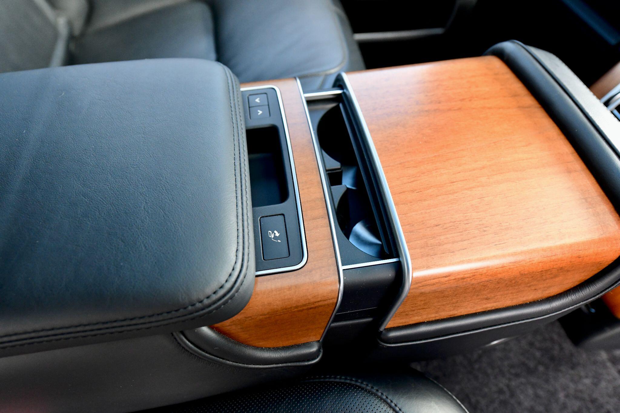 Land Rover Range Rover view 79