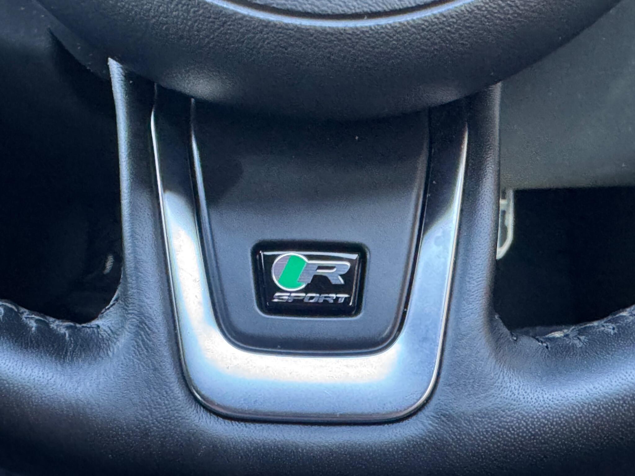 Jaguar F-Pace view 21