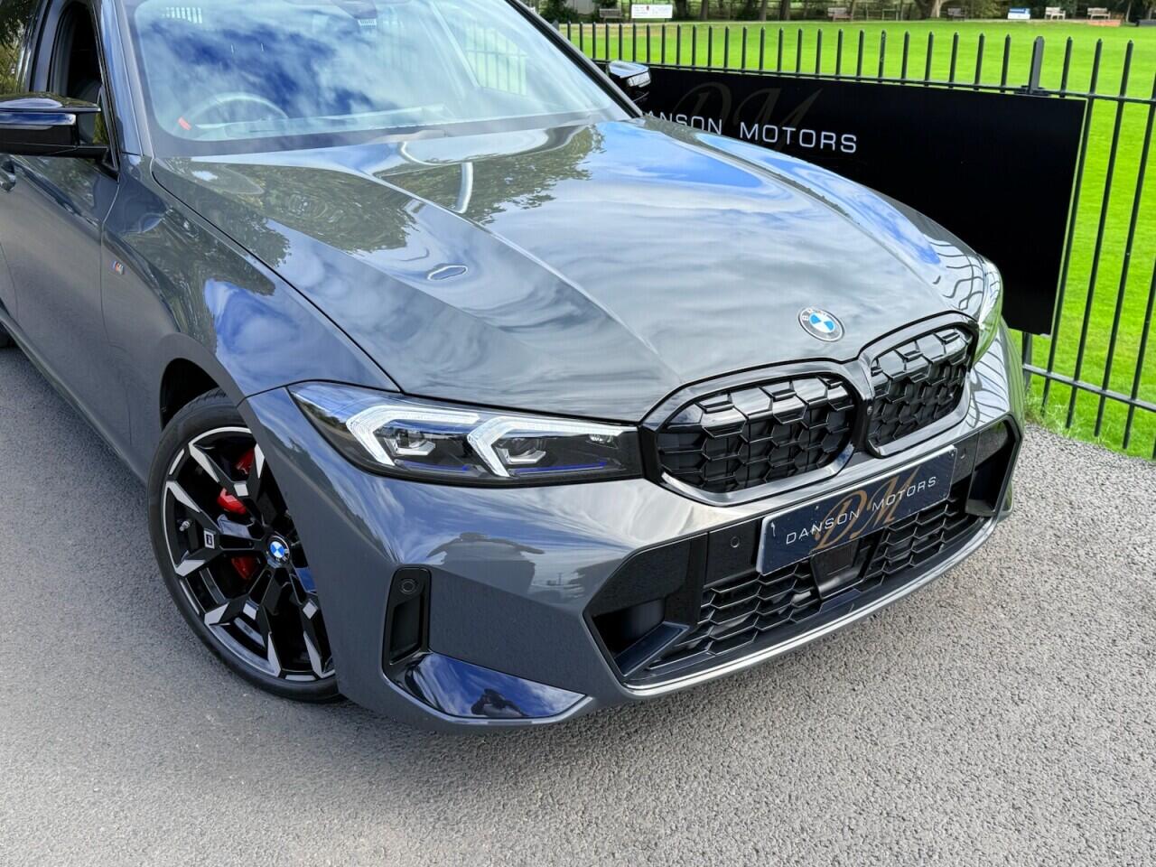 BMW 3 Series view 54
