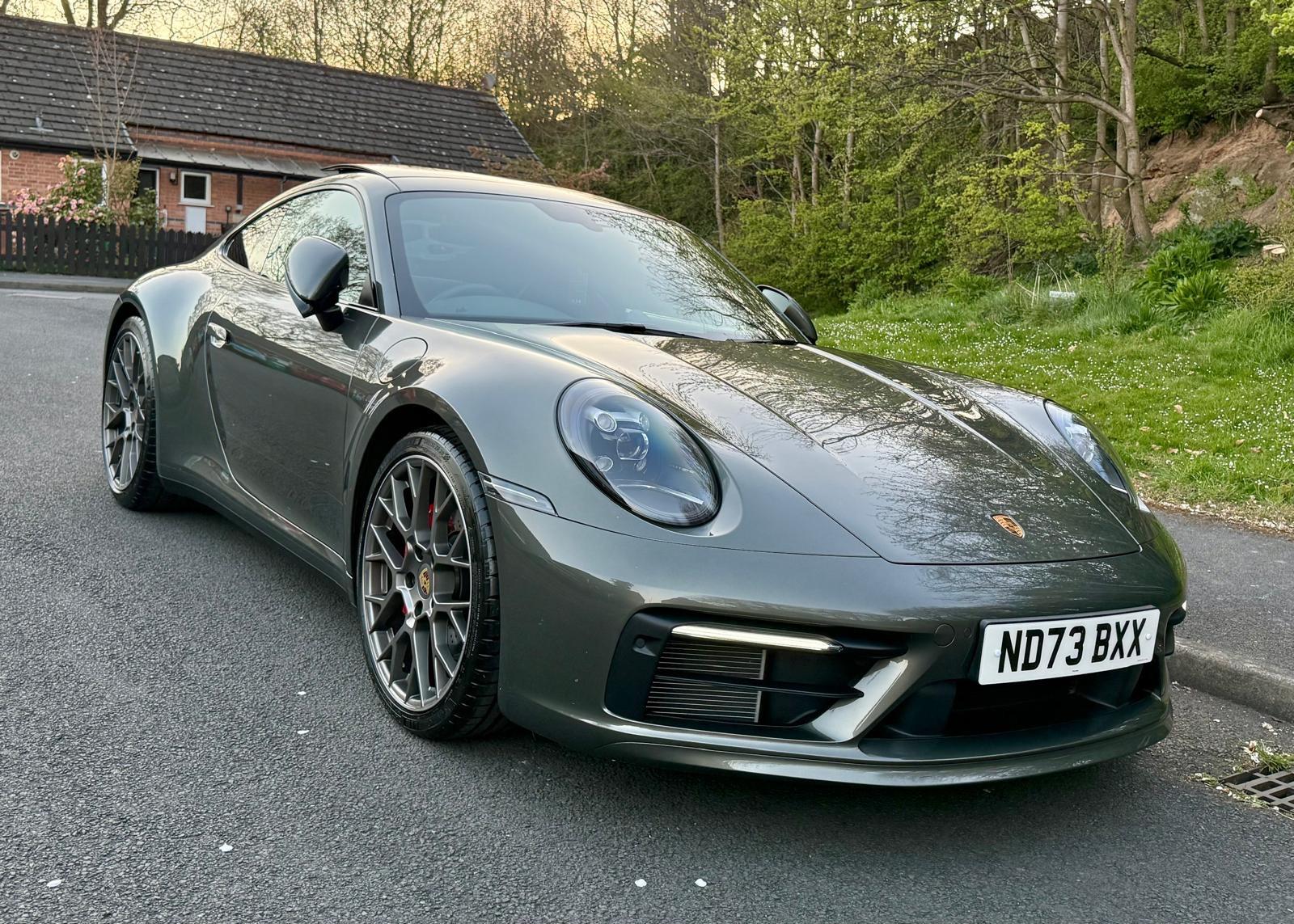 Porsche 911 view 69