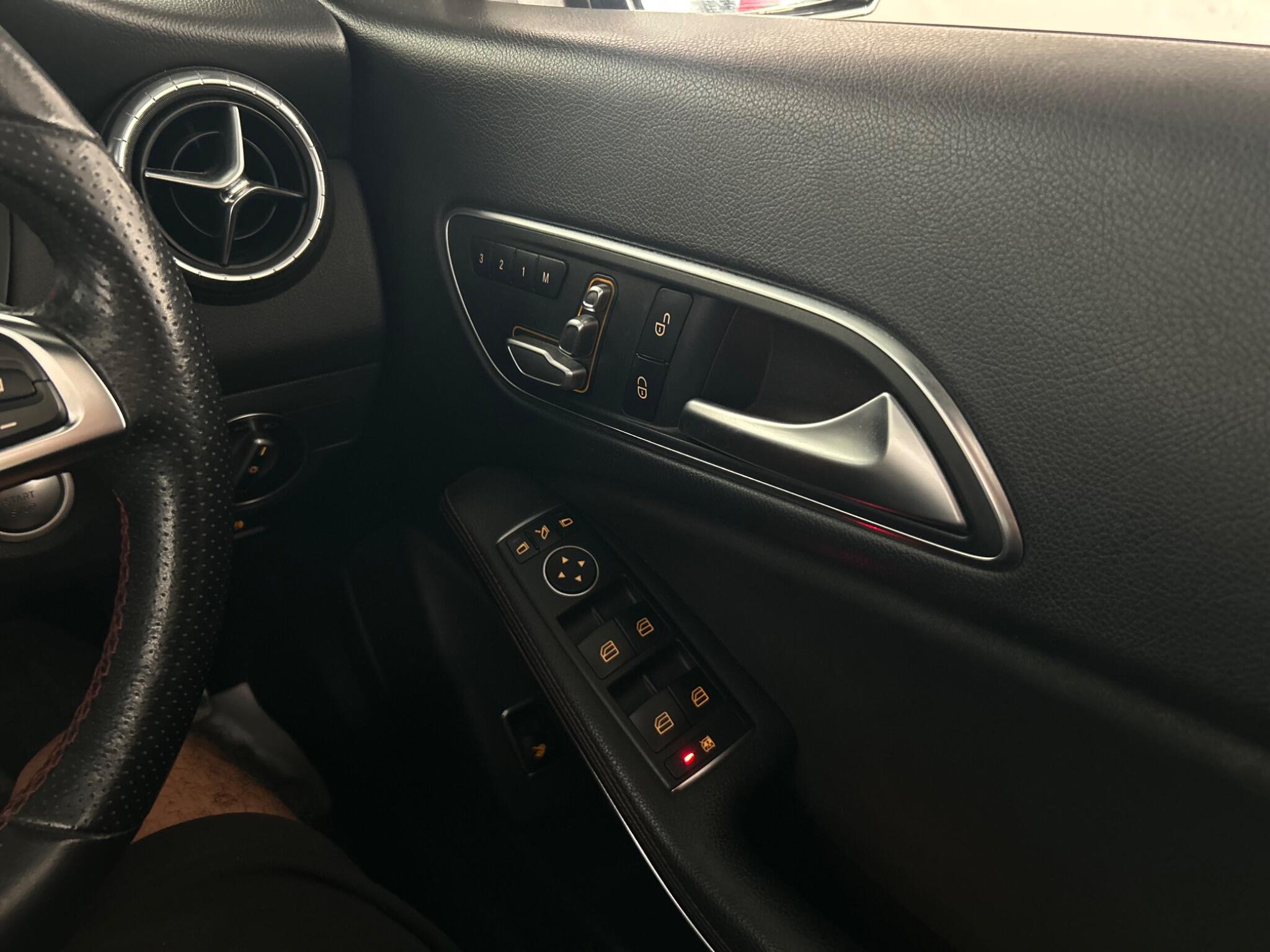 Mercedes-Benz CLA view 31