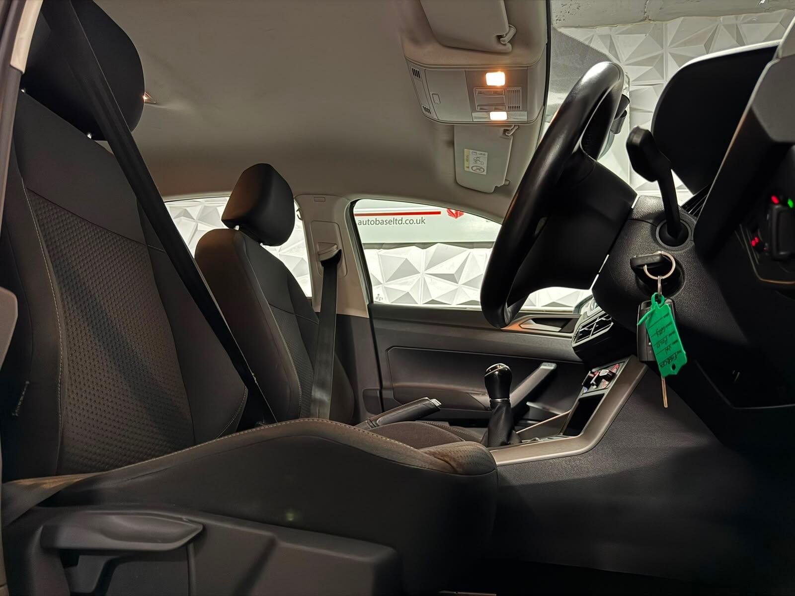 Volkswagen Polo view 15