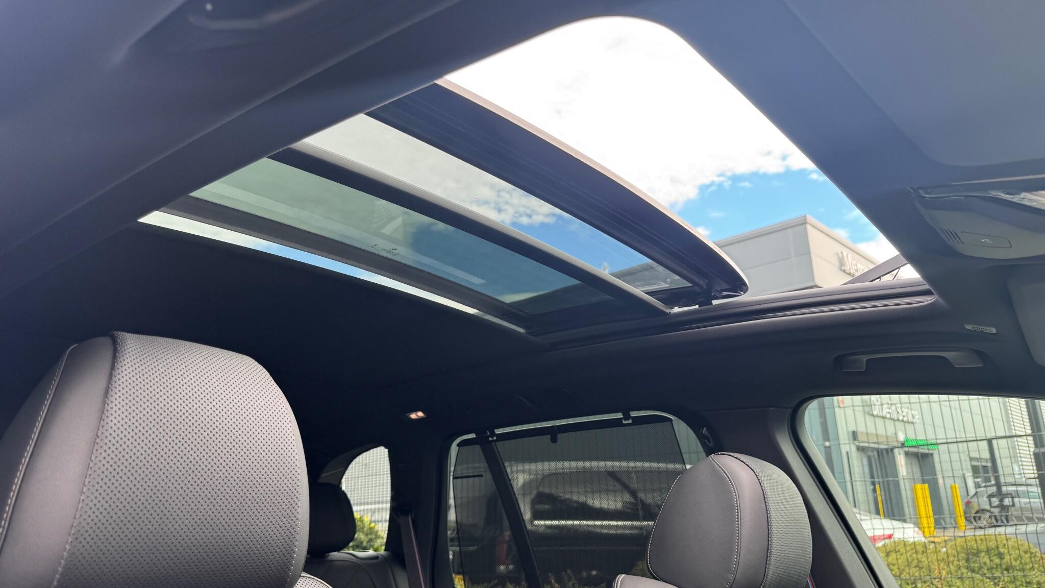 BMW X5 view 32