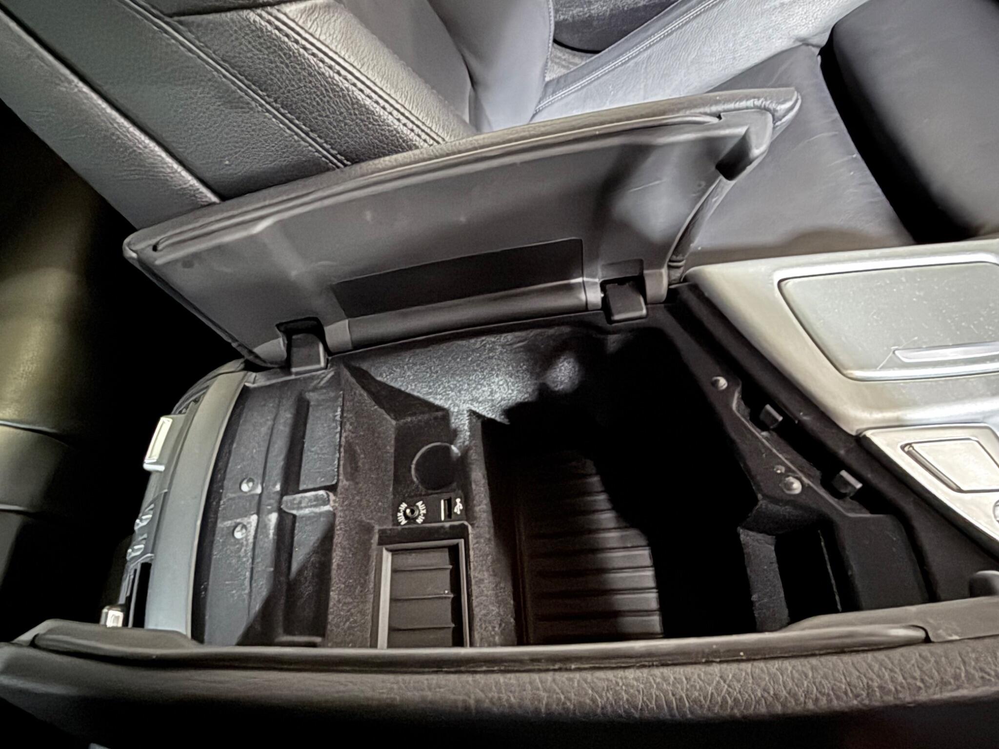BMW 5 Series view 42