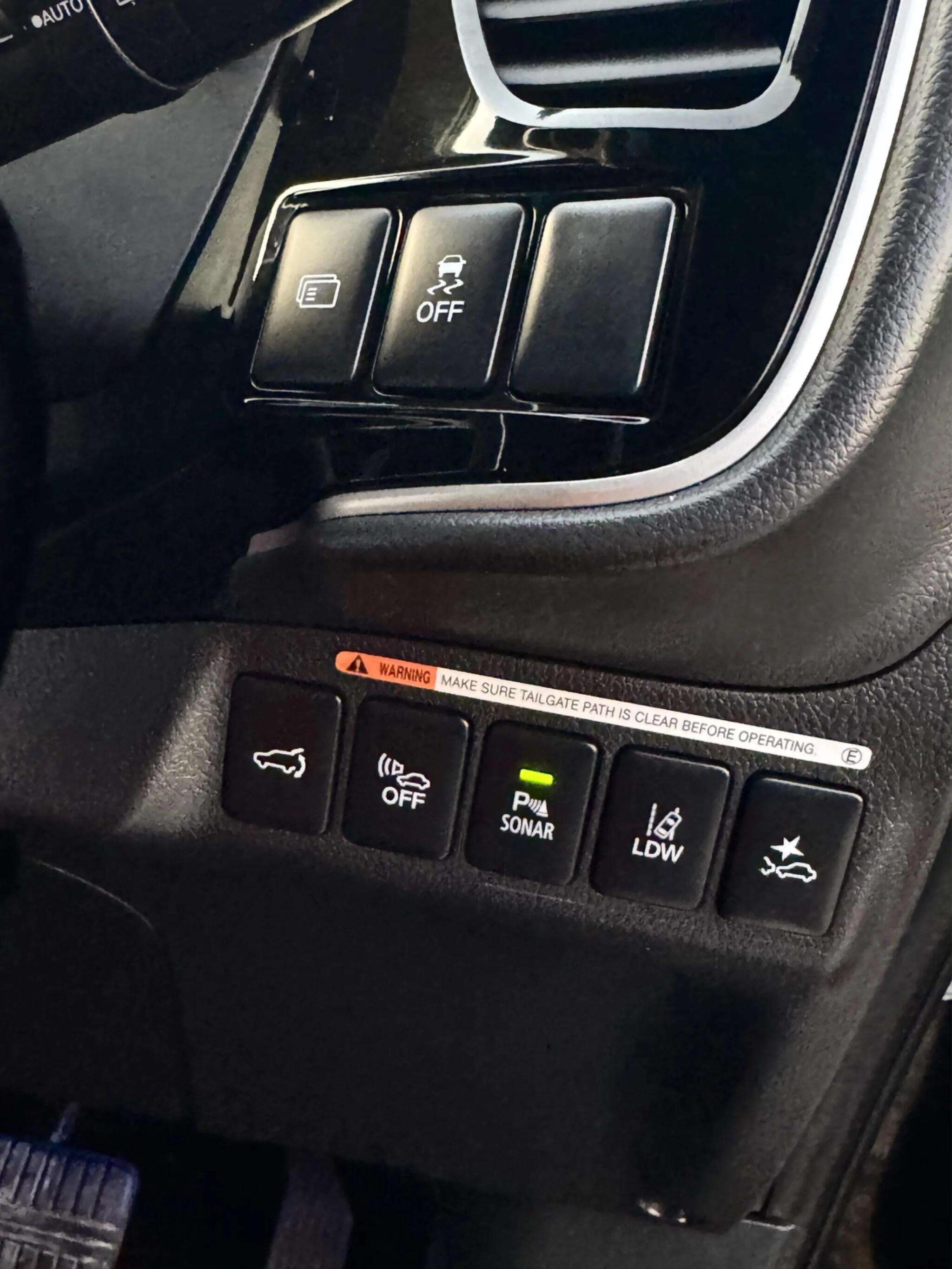 Mitsubishi Outlander view 62