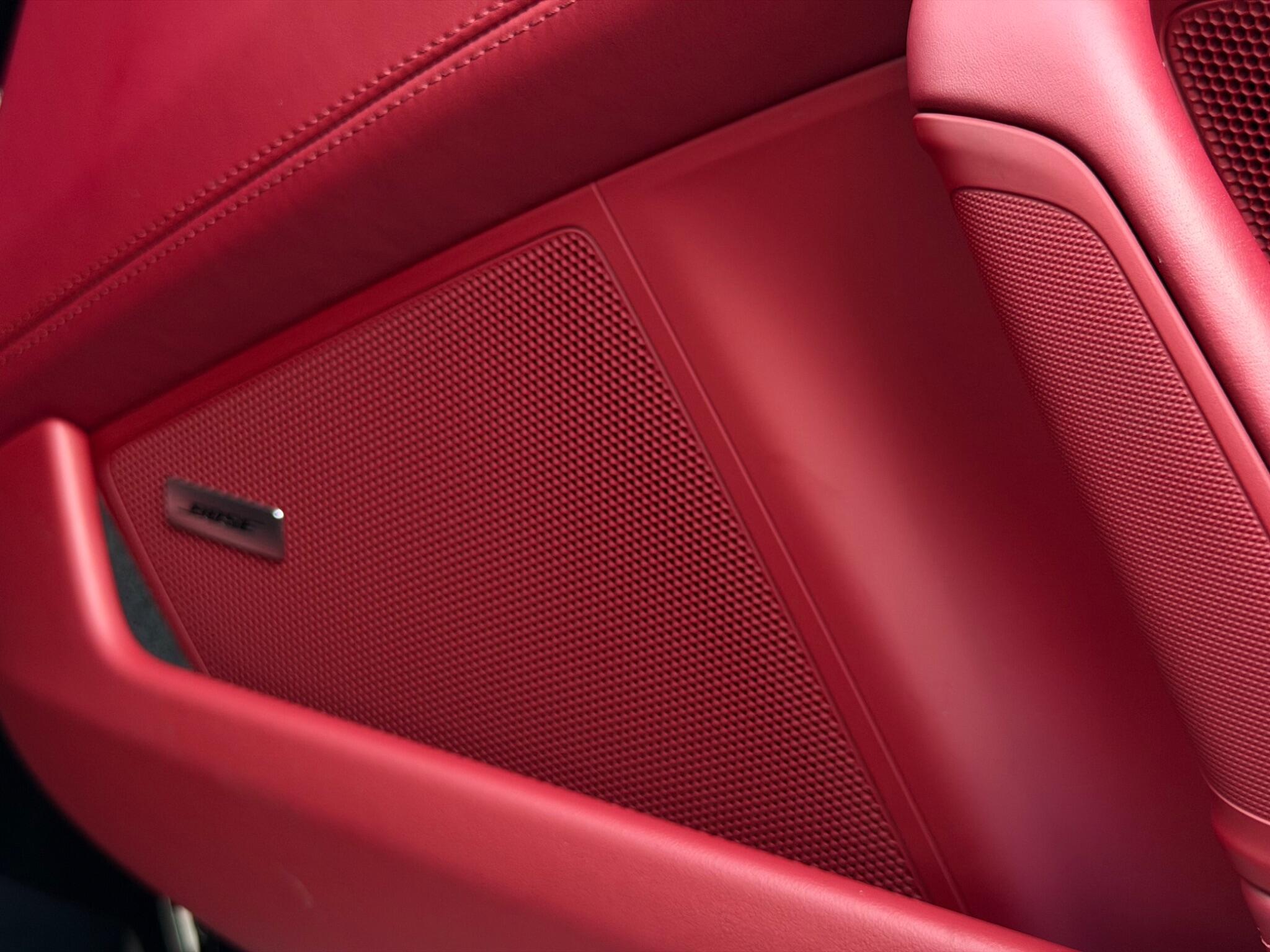 Porsche 911 view 43