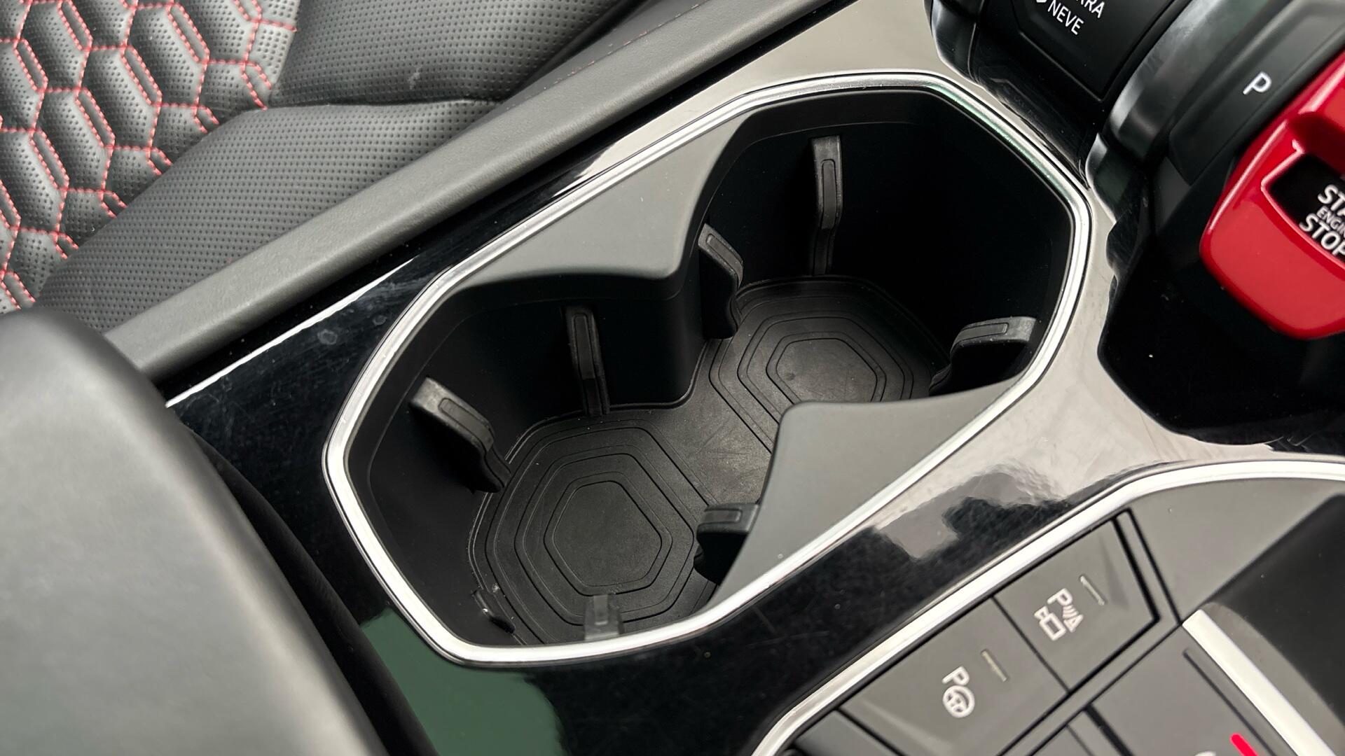 Lamborghini Urus view 71