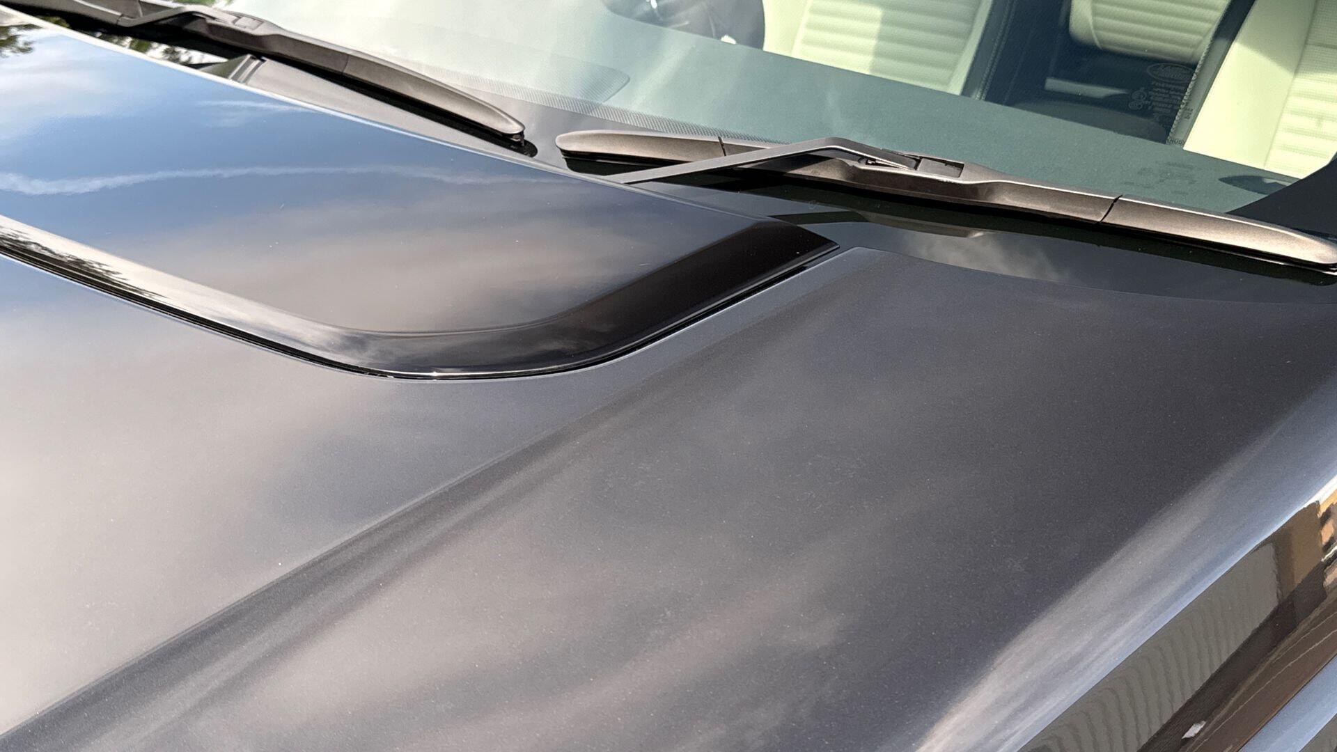Land Rover Discovery Sport view 21