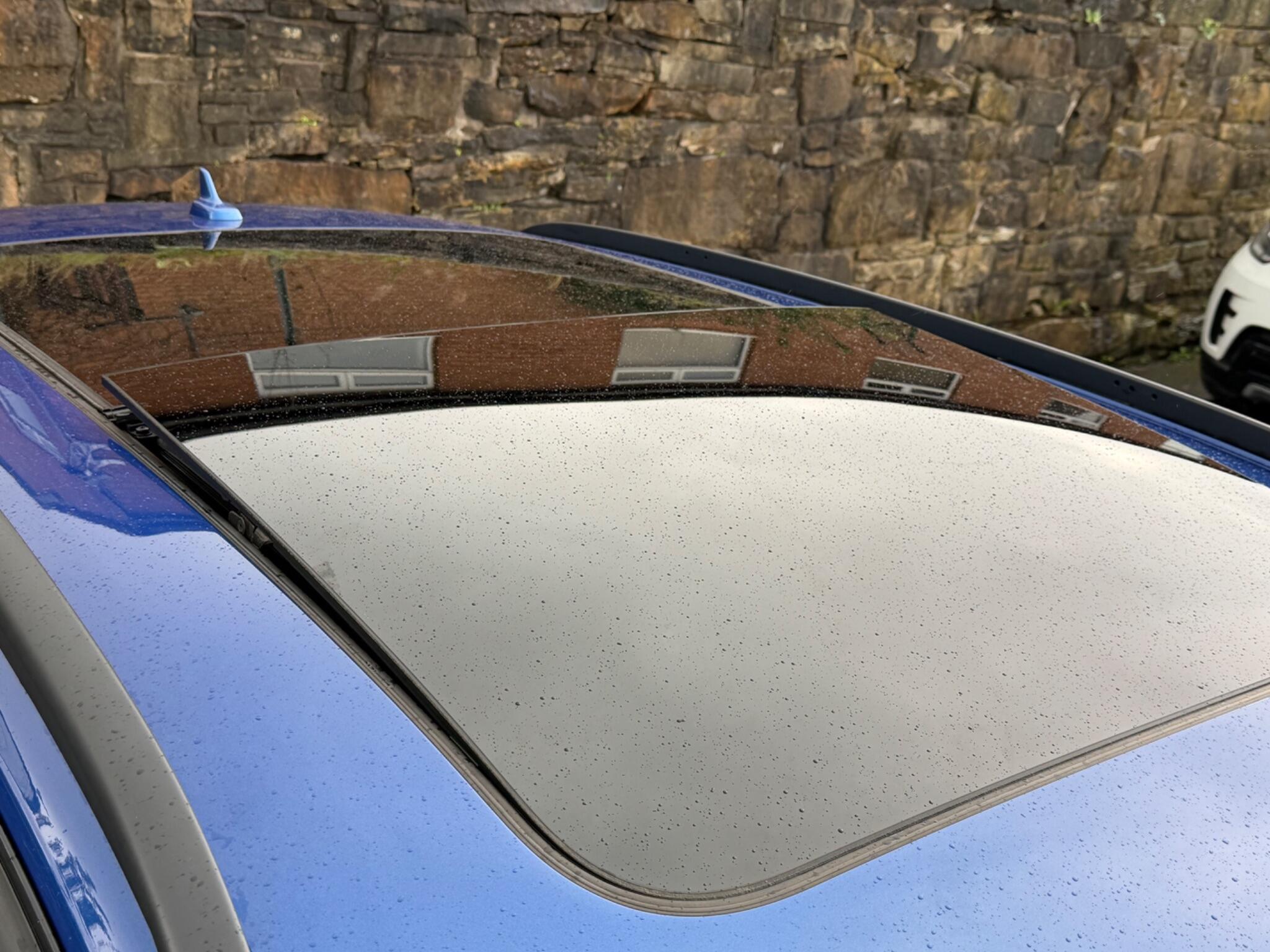 Audi SQ5 view 9