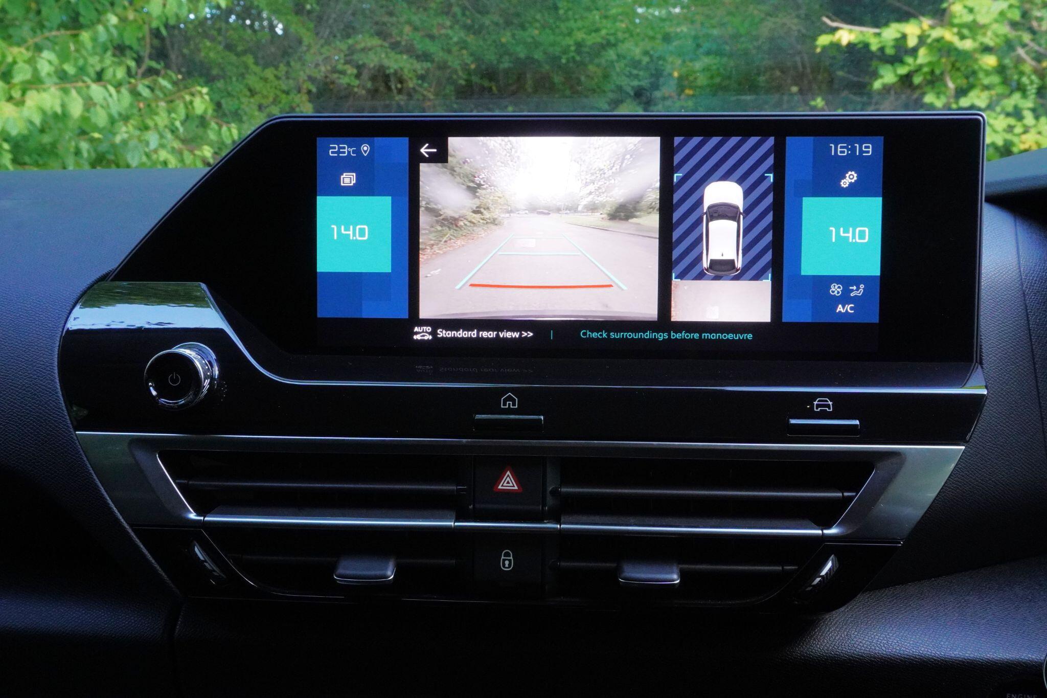Citroen e-C4 view 32