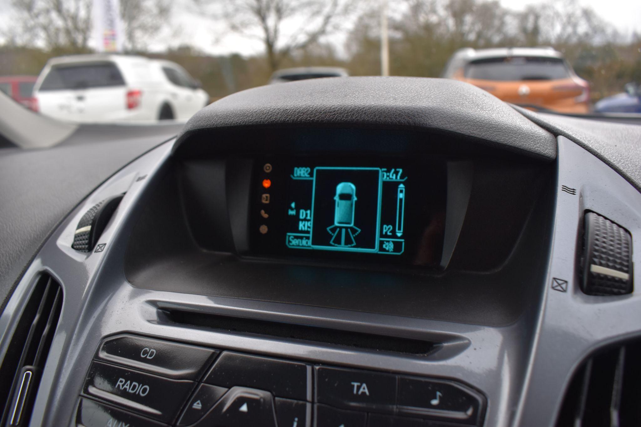 Transit Connect - 1.6 TDCi 200 Limited L1 H1 5dr - Image 19