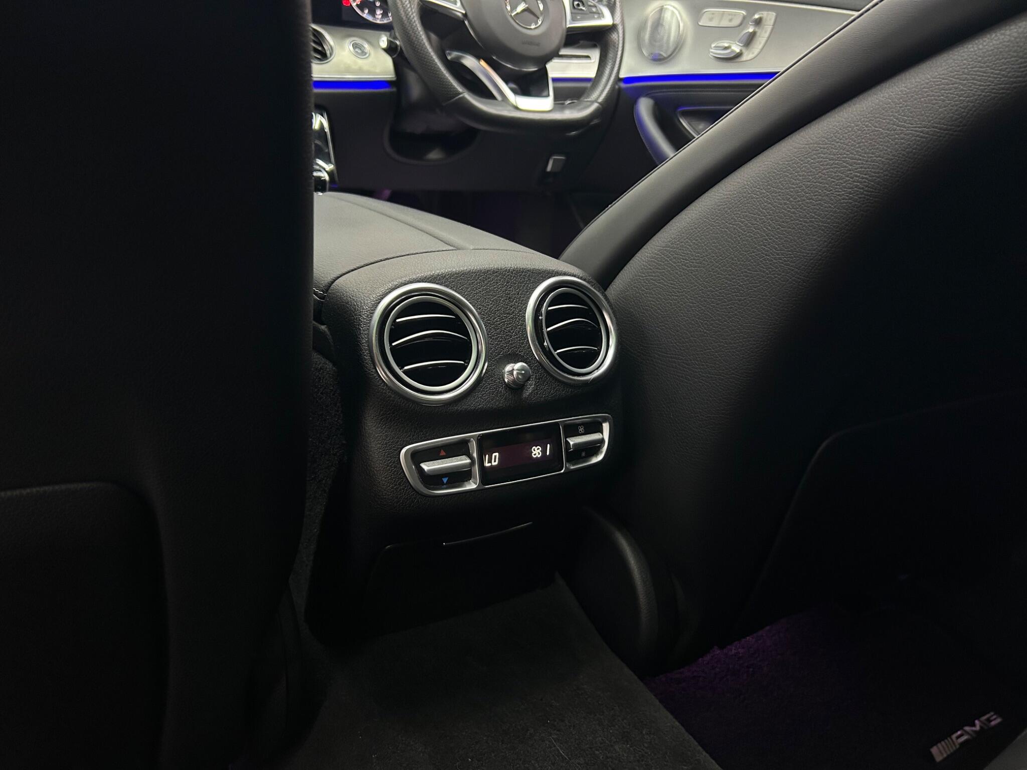Mercedes-Benz E-Class view 10